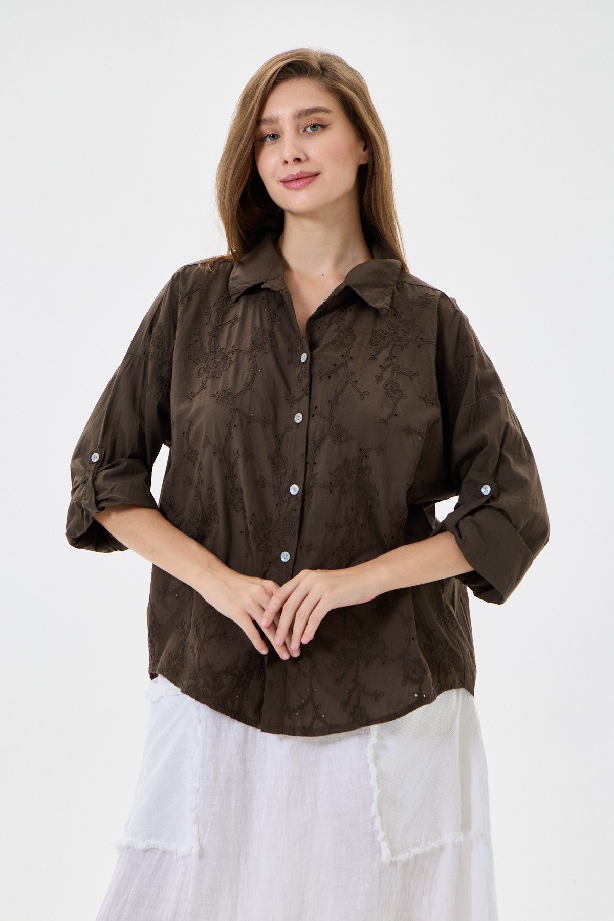 Kadın İtalyan Çiçek Nakışlı Fistolu Katlanır Uzun Kollu Oversize Poplin Gömlek 40 - 44 Beden