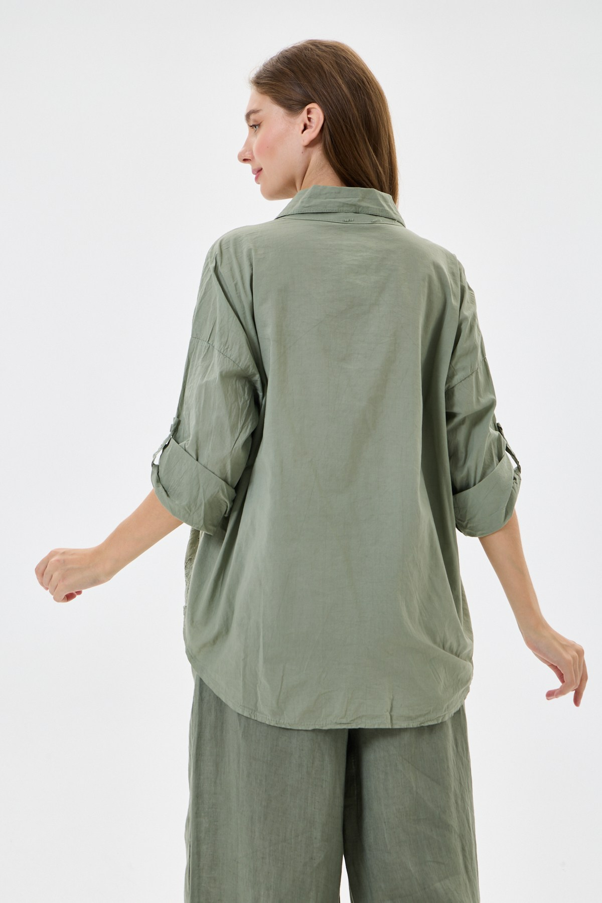 Kadın İtalyan Çiçek Nakışlı Fistolu Katlanır Uzun Kollu Oversize Poplin Gömlek 40 - 44 Beden