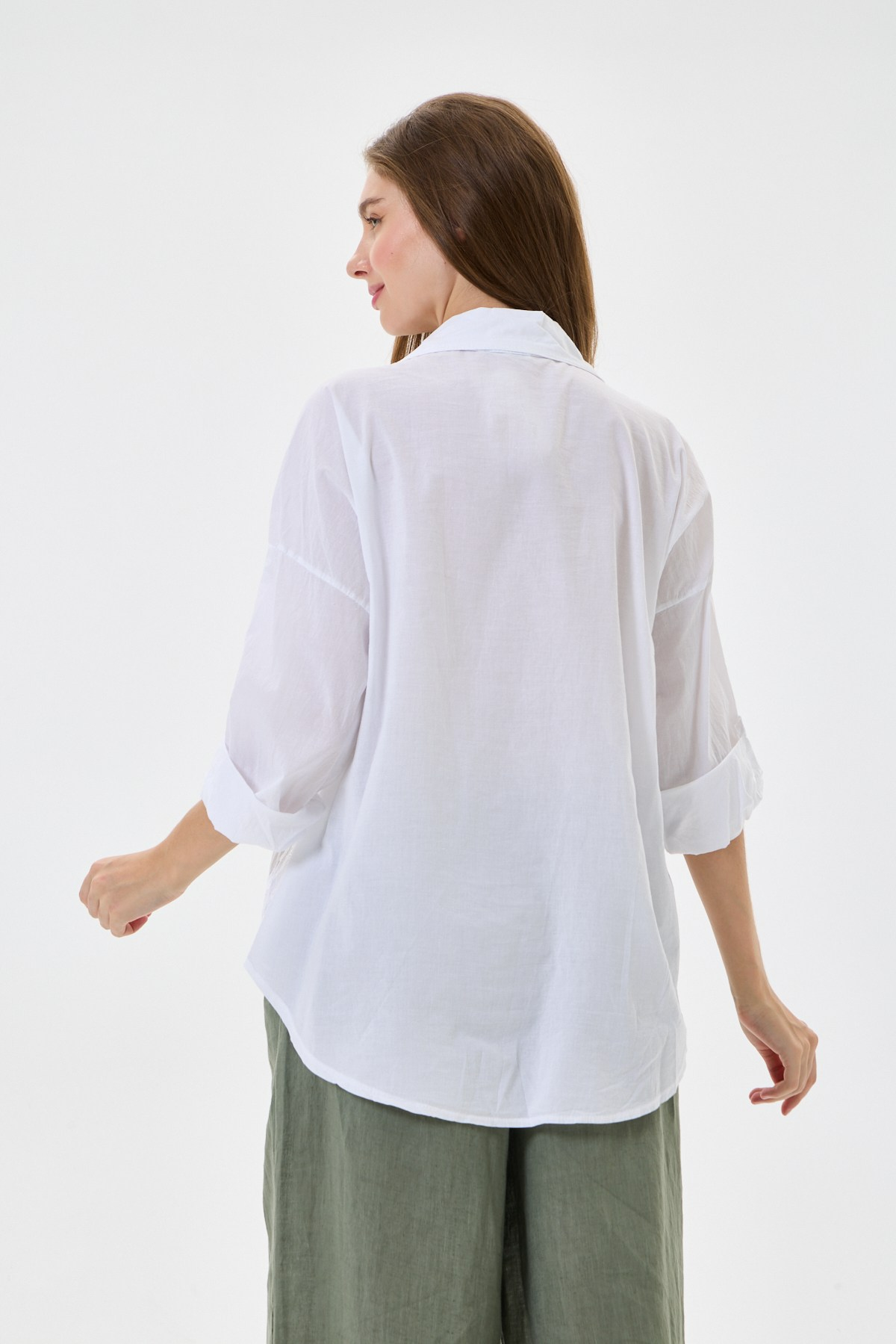 Kadın İtalyan Çiçek Nakışlı Fistolu Katlanır Uzun Kollu Oversize Poplin Gömlek 40 - 44 Beden