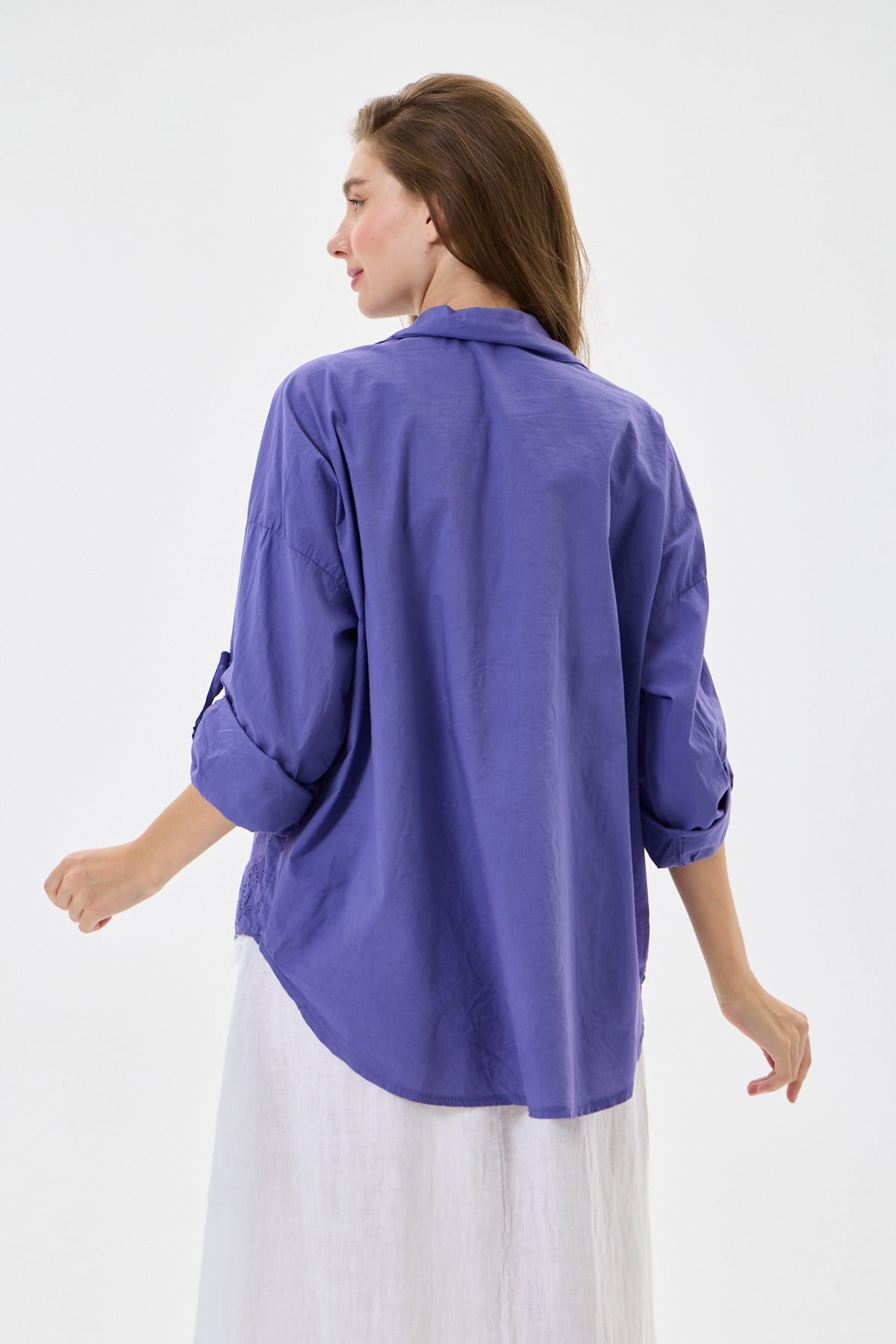 Kadın İtalyan Çiçek Nakışlı Fistolu Katlanır Uzun Kollu Oversize Poplin Gömlek 40 - 44 Beden