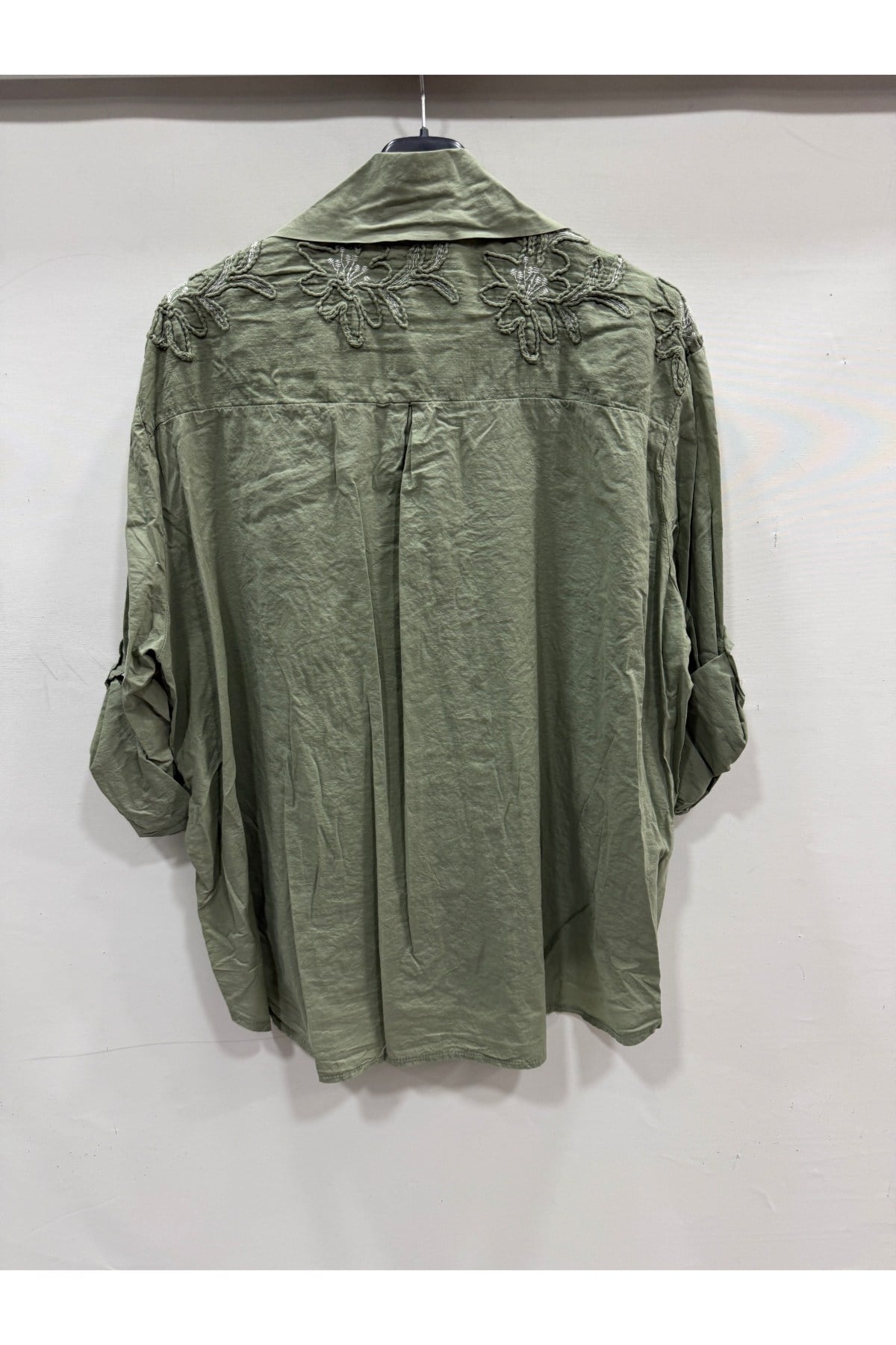 Military Kadın İtalyan Çiçek Nakışlı Katlanır Uzun Kol Oversize Gömlek 42 - 46 Beden