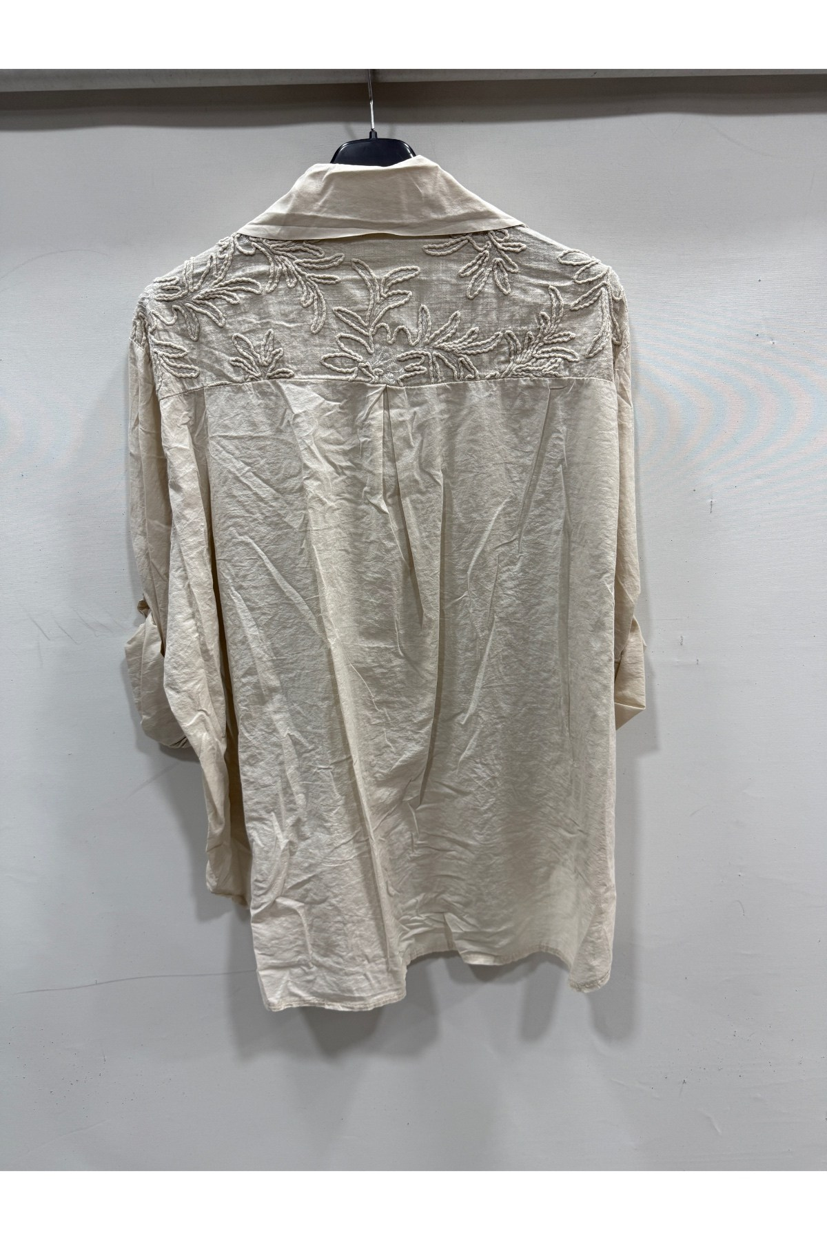 Sabbia Kadın İtalyan Çiçek Nakışlı Katlanır Uzun Kol Oversize Gömlek 42 - 46 Beden