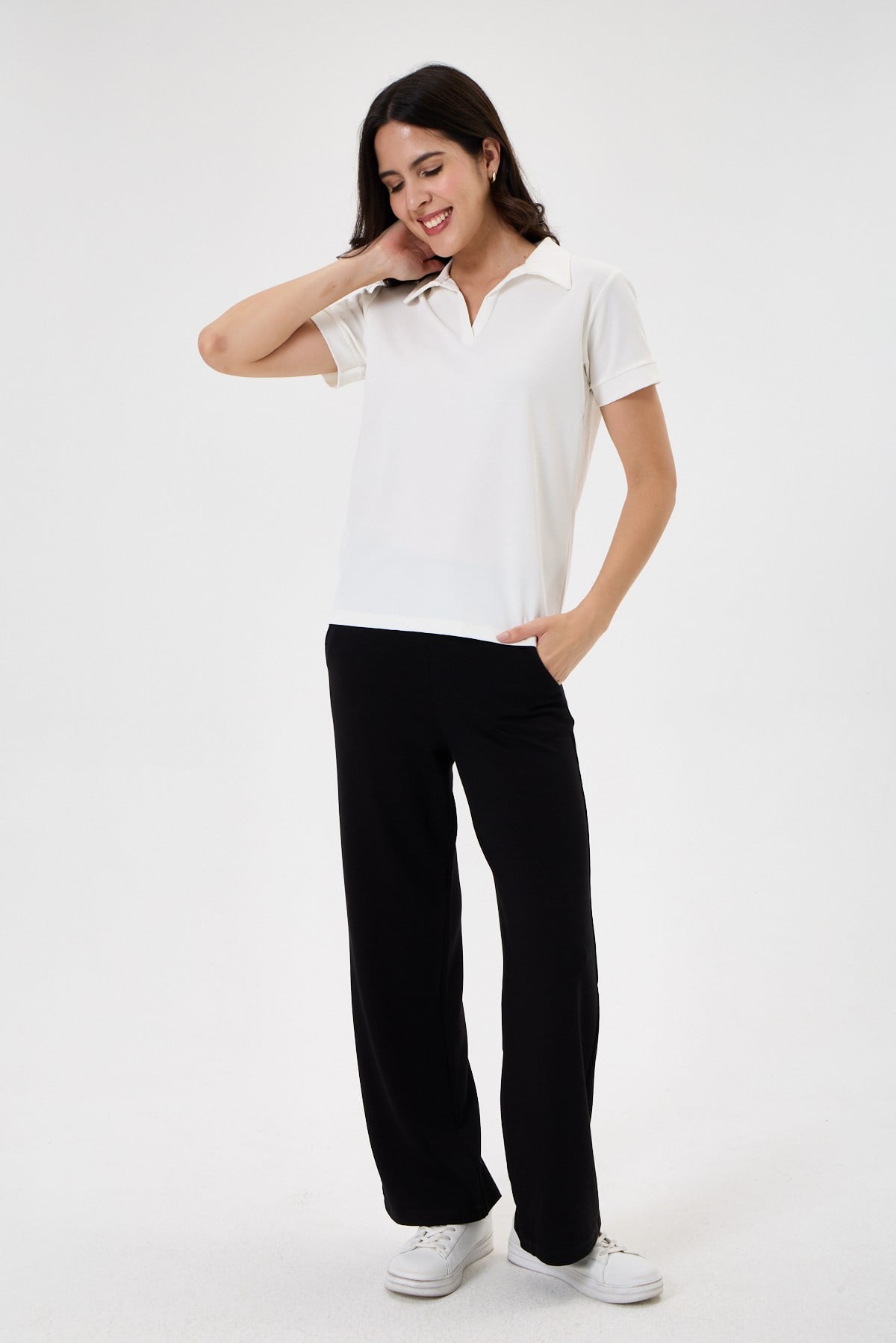 Kadın Regular Fit Polo Yaka Likralı Modal Tşört