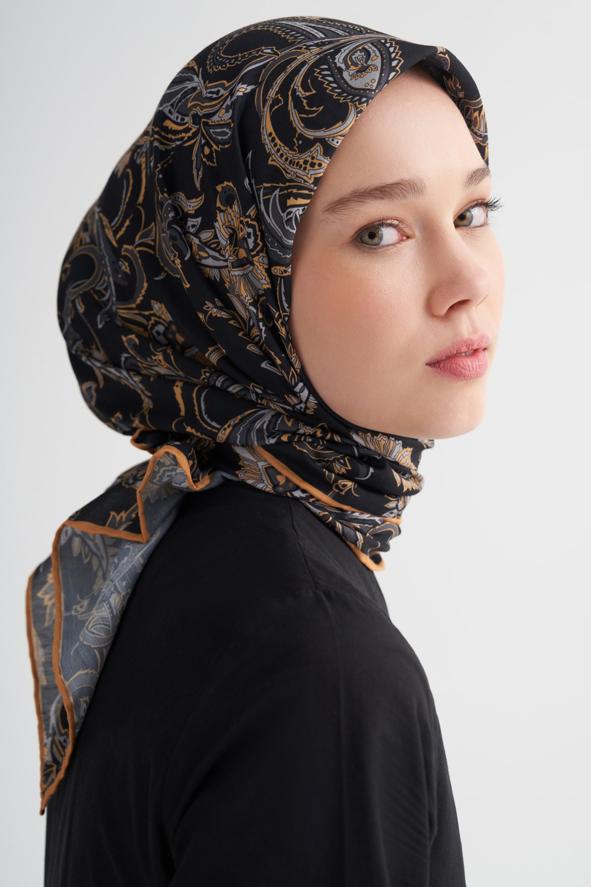 Amaris Soft Eşarp Siyah