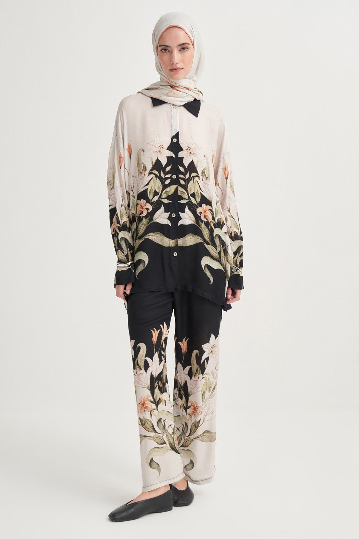 Eli Floral Pantolonlu Takım Siyah