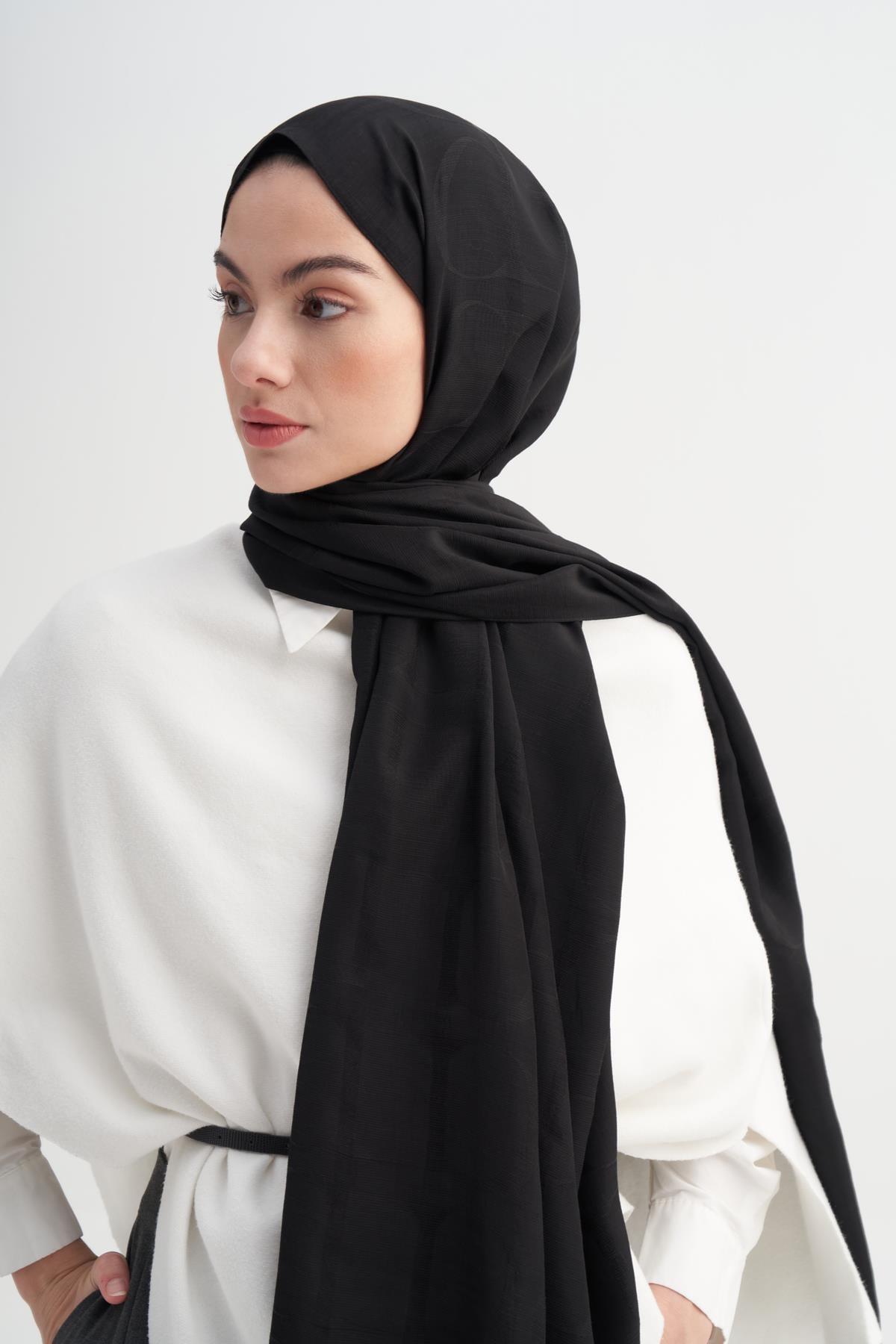 Monogram Desen Rina Floş Jakar Şal Siyah