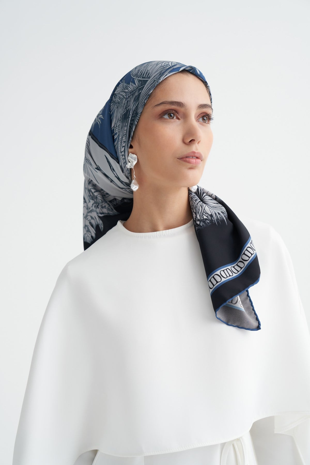 Botinica Lacivert Twill Eşarp