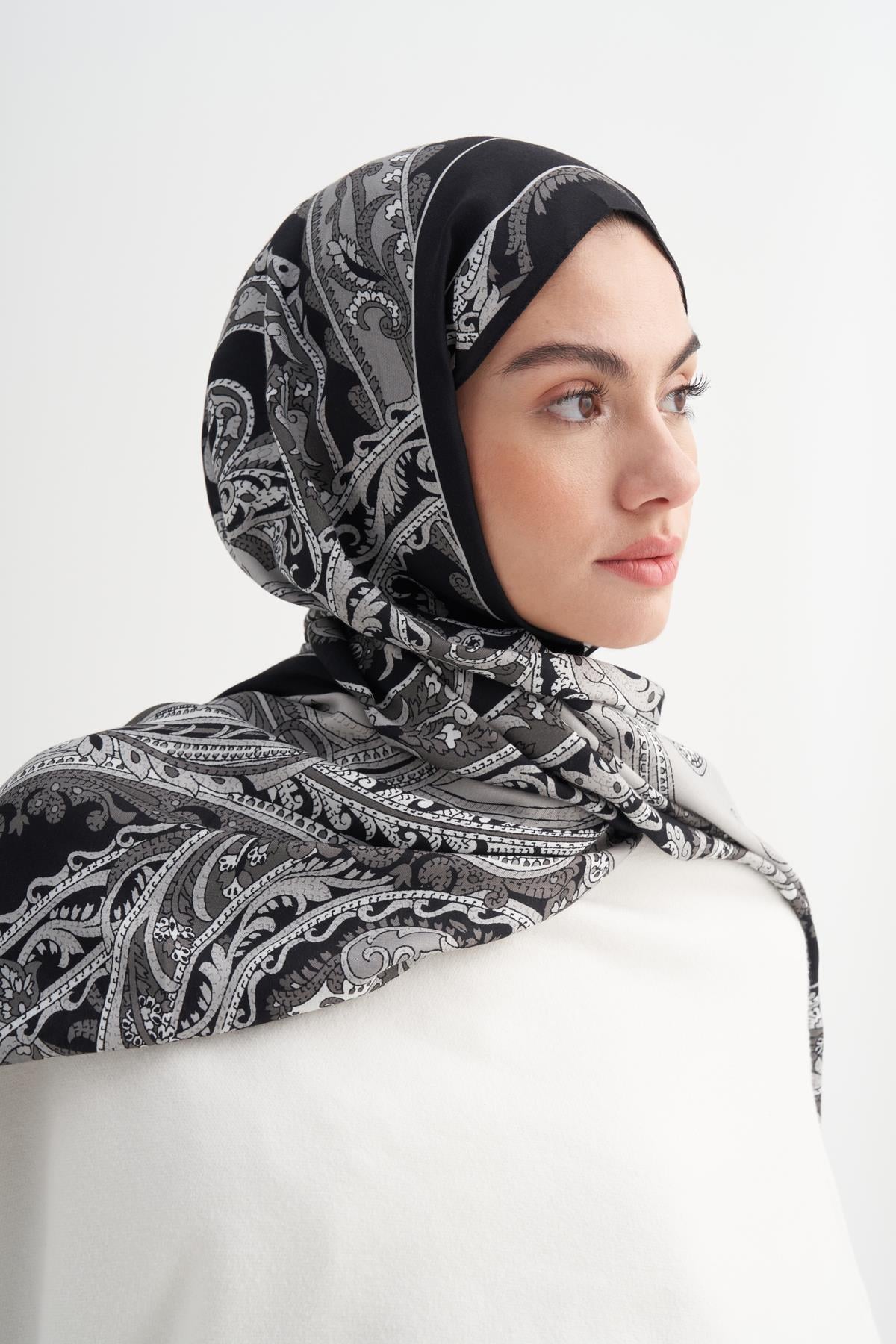 Camellia İncira Viskon Şal Siyah