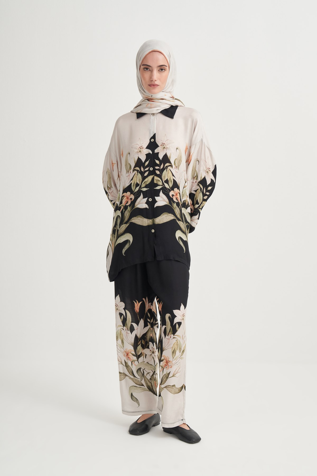Eli Floral Pantolonlu Takım Siyah