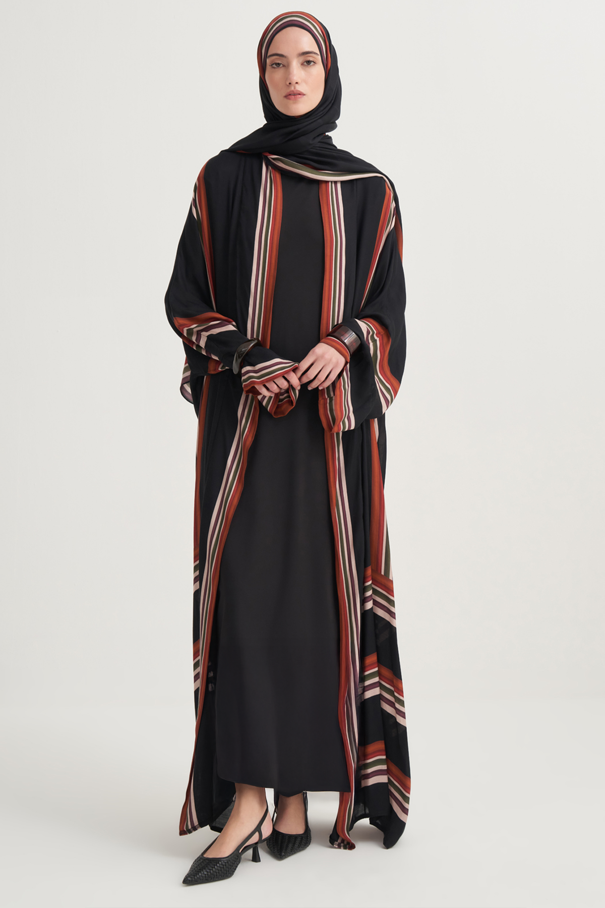 Mina İncira Viskon Abaya Siyah