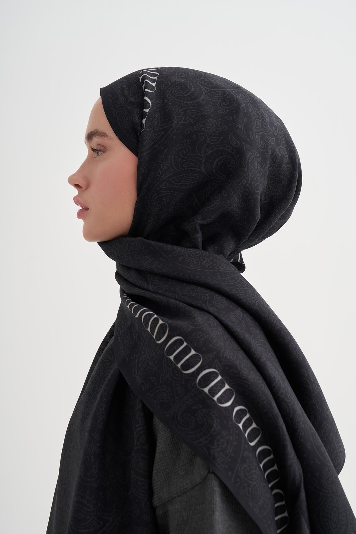 Elenora Monogram Floş Şal Siyah