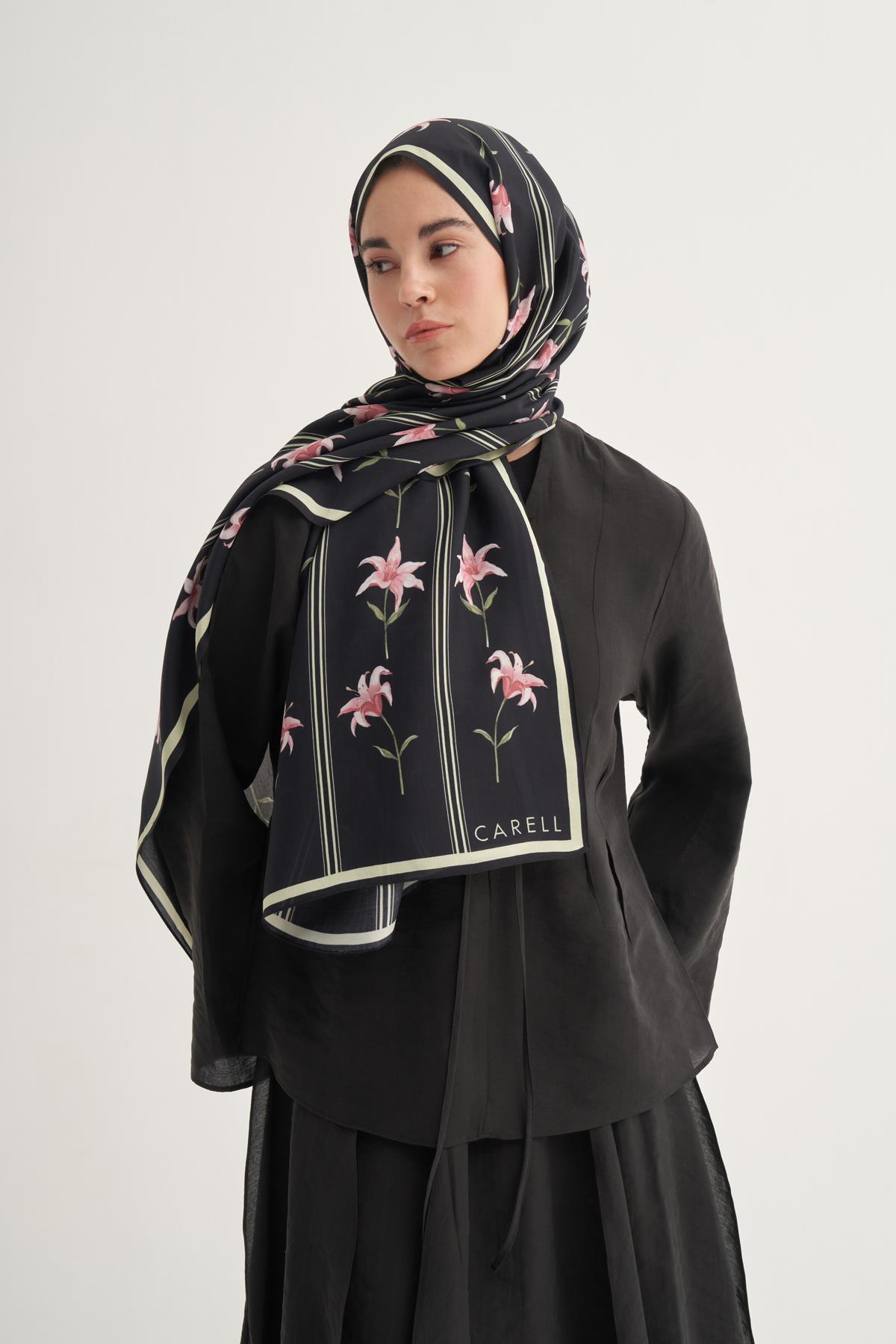 Blooming Çiçekli Floş Şal Siyah