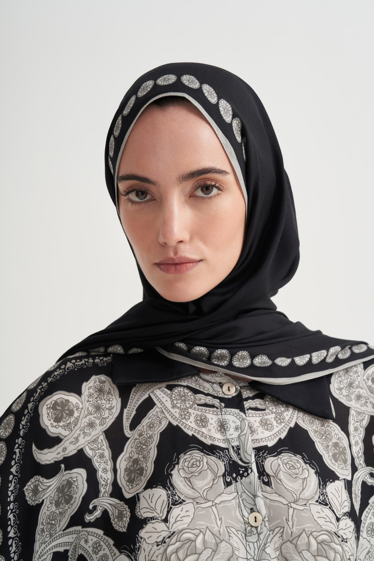 Noor Floş Şal Siyah