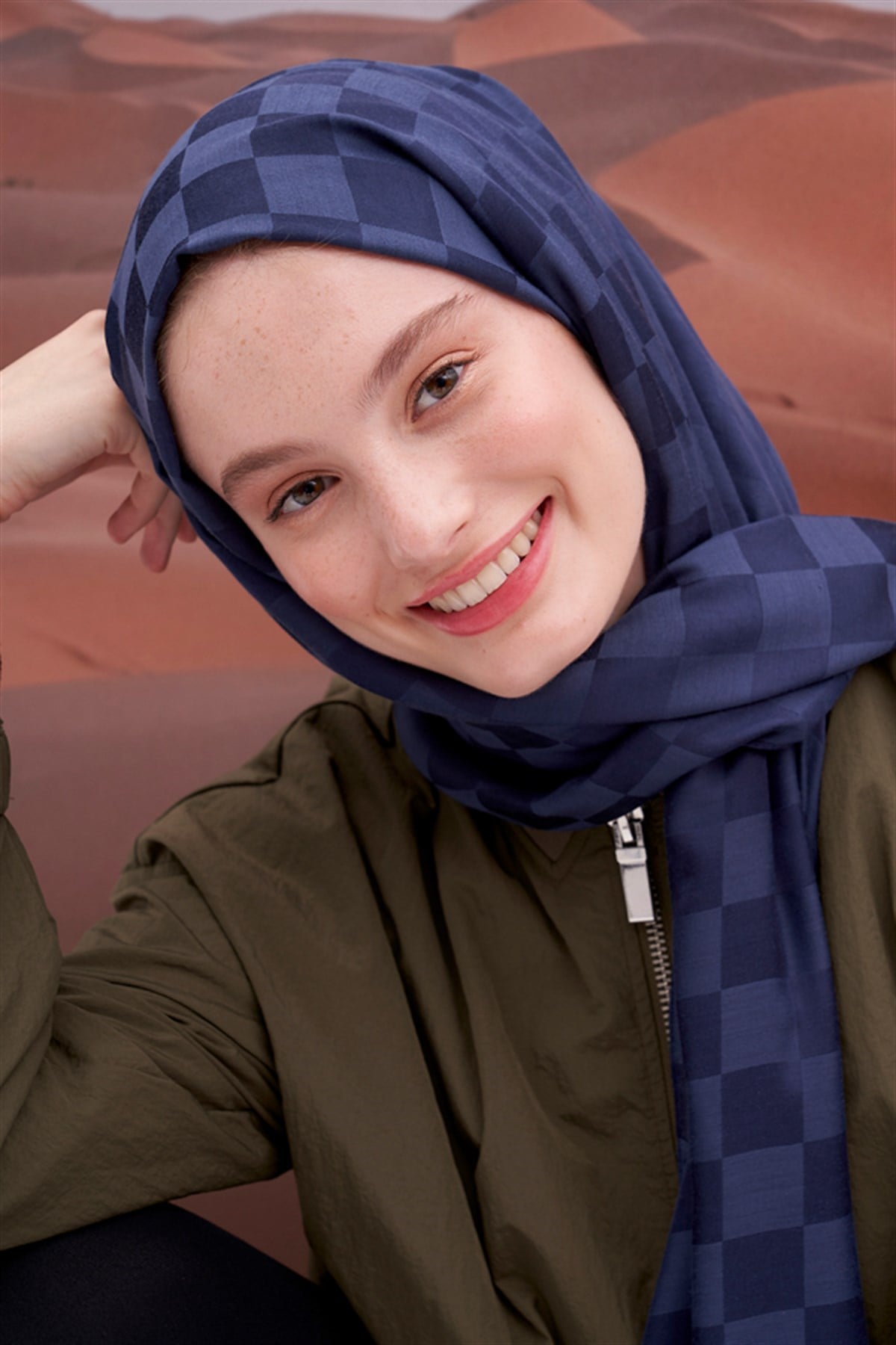 Dama Jakar İtalyan İpekli Şal Lacivert