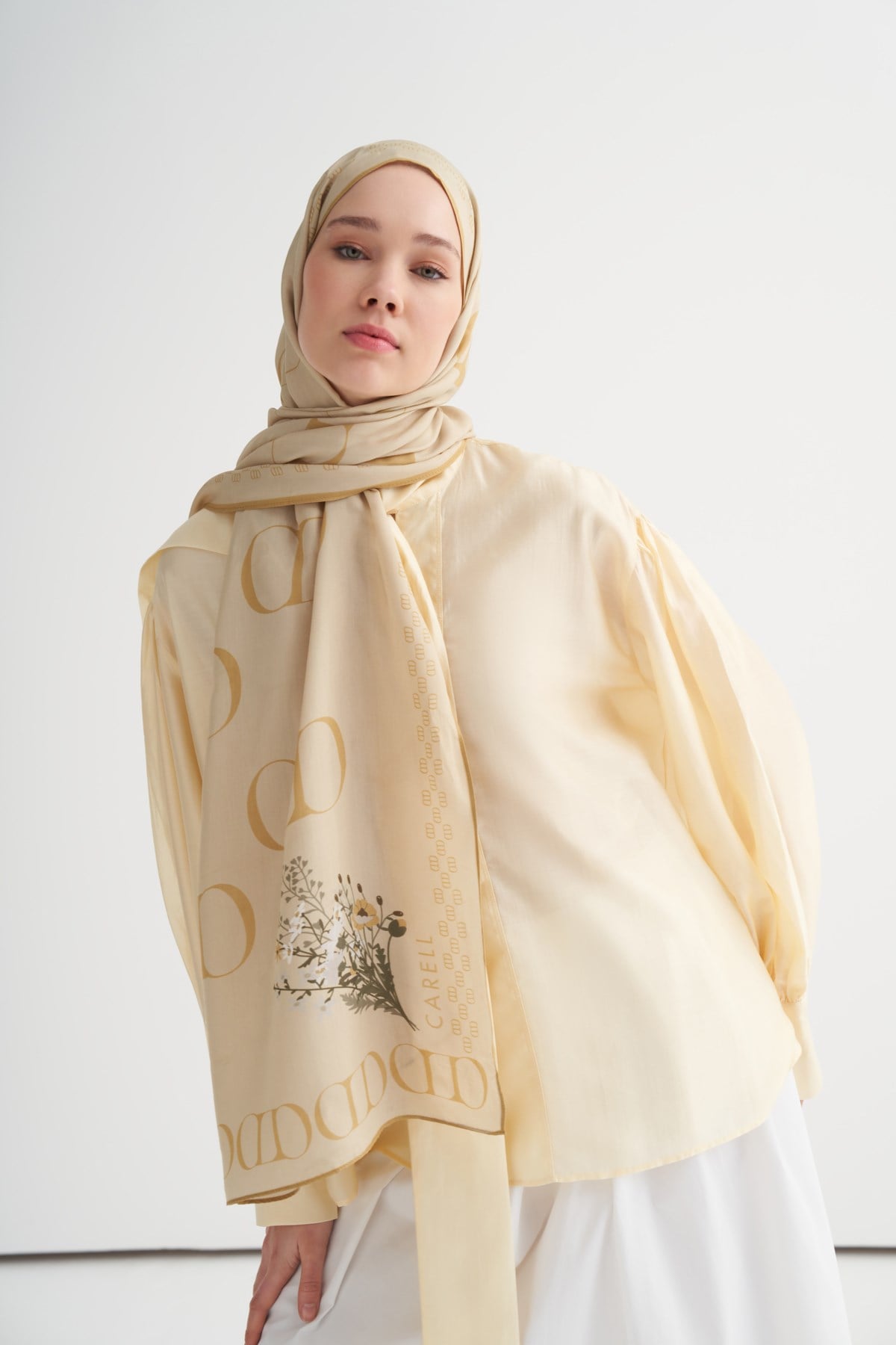 Elegance Monogram Floş Şal Soft Sarı