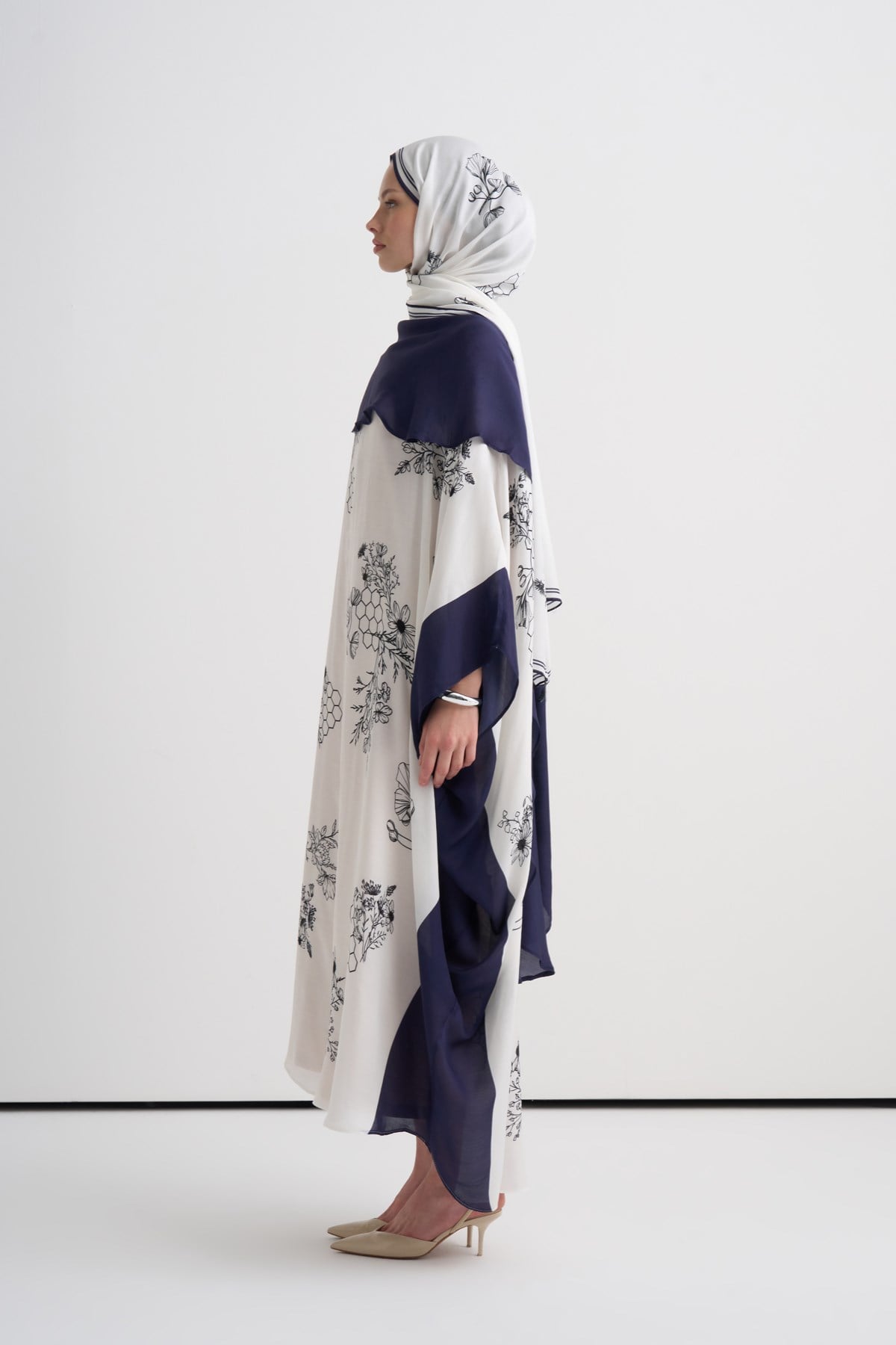 Peonia İncira Şal Yaka Kaftan Ekru