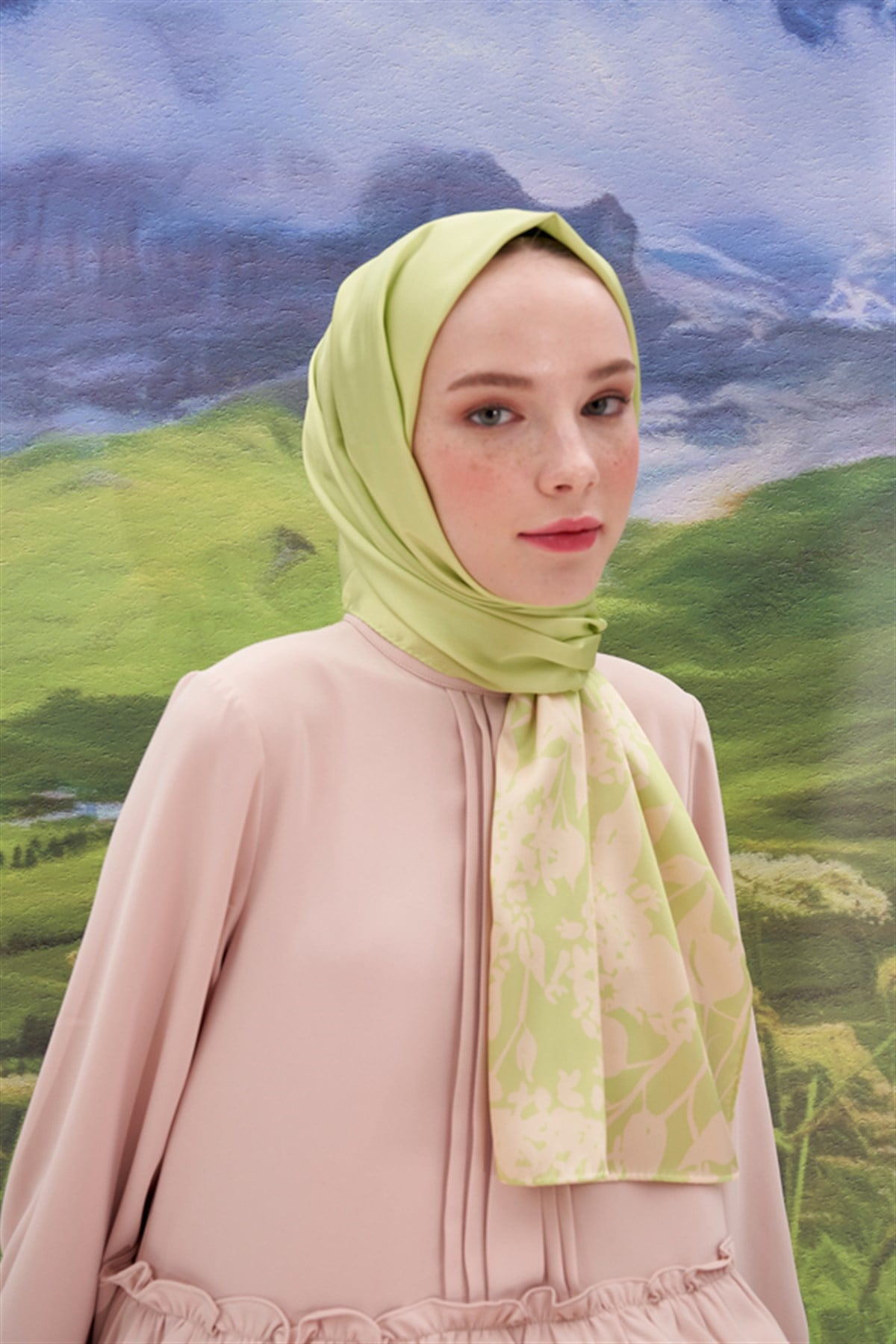 Lina Fıstık Yeşili Twill Şal