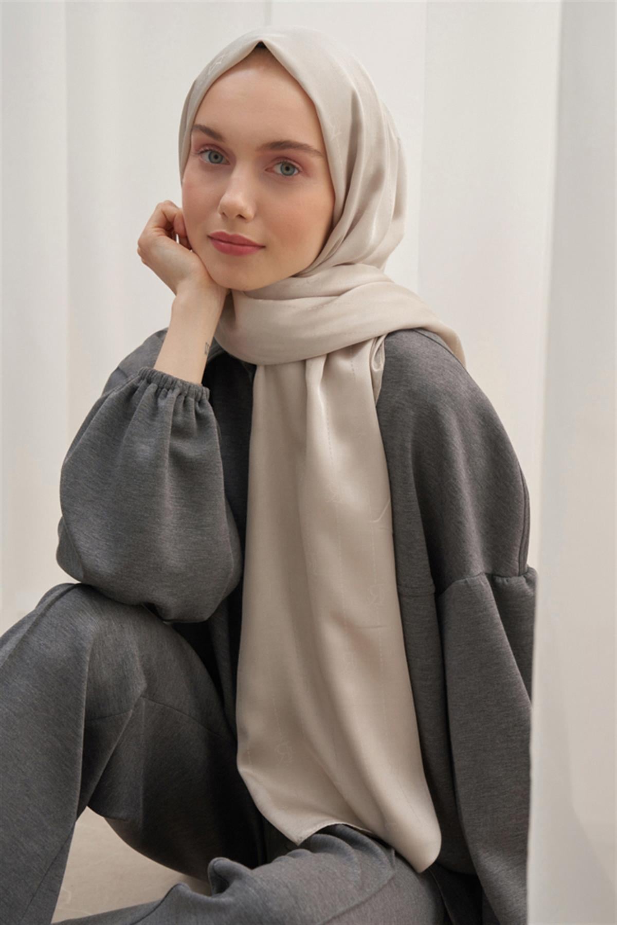 Monogram Jakar İtalyan İpekli Şal Camel