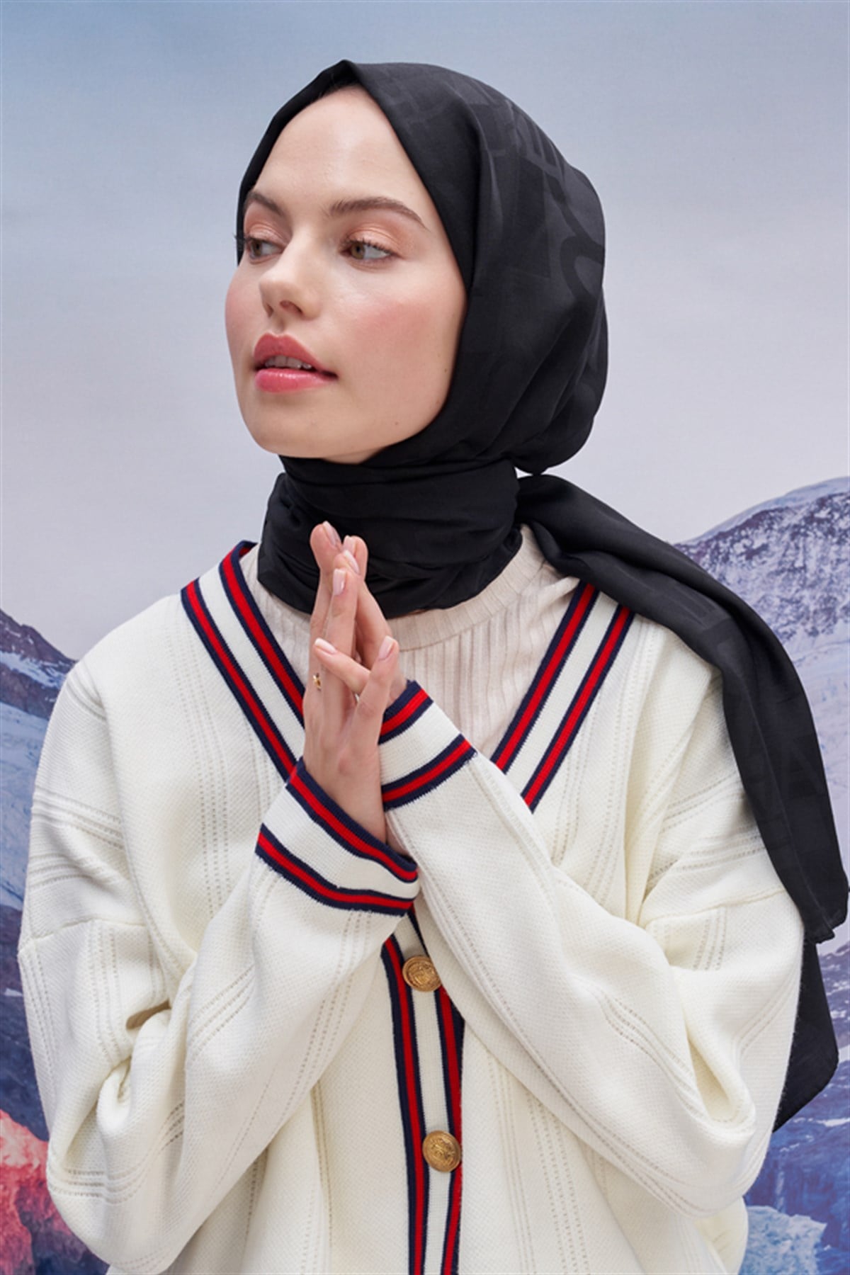 Yazı Desen Jakar İtalyan İpekli Şal Siyah