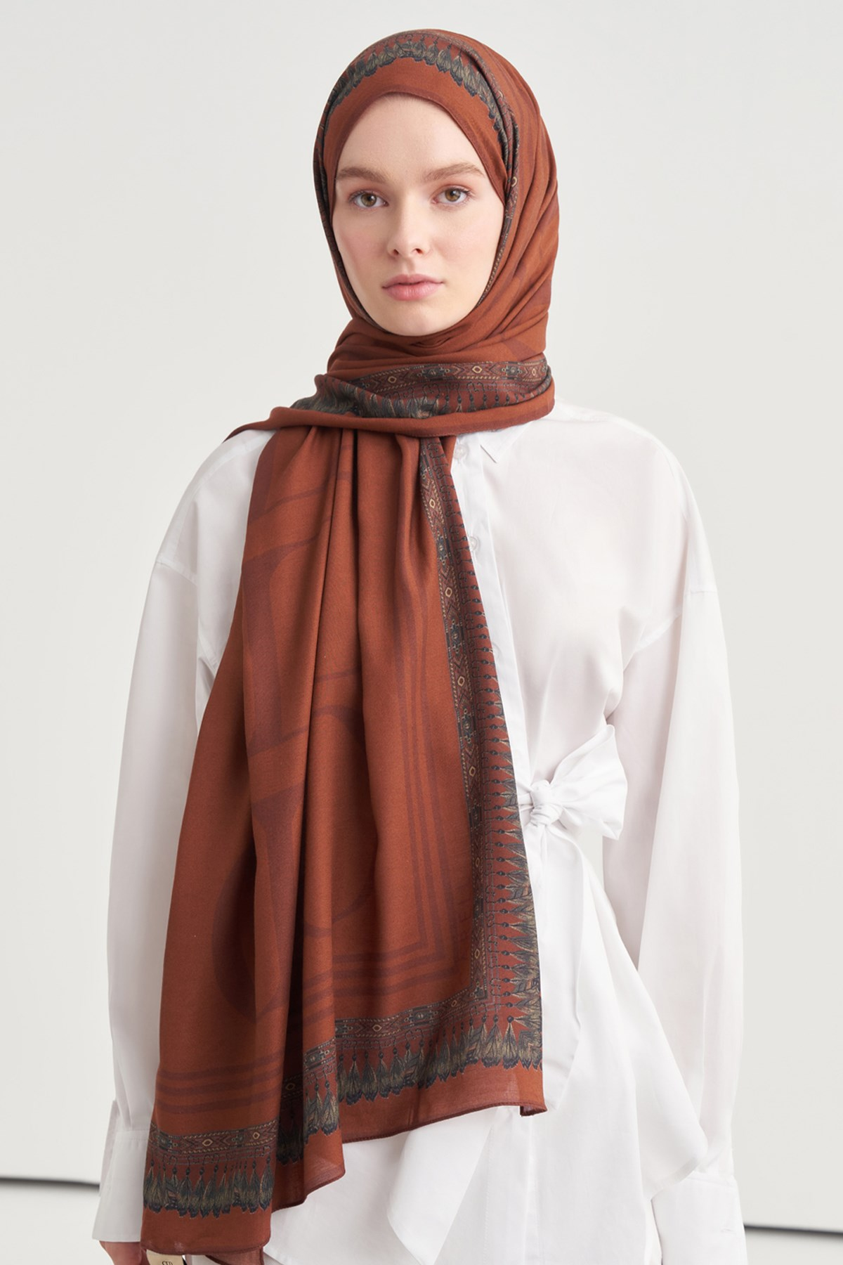 Monogram Desen Norena Yünlü Şal Kremit