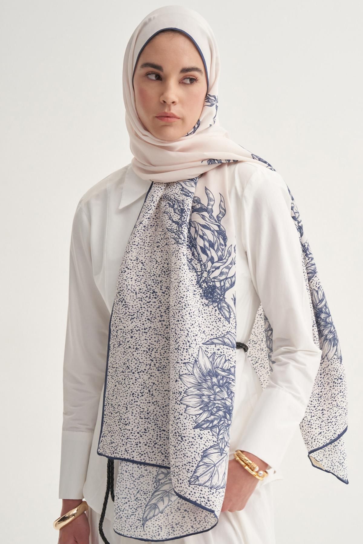 Navy Monogram Floş Şal Krem