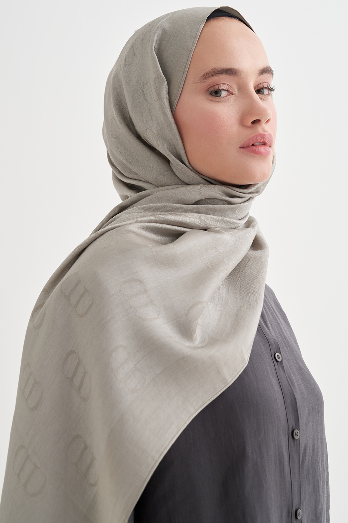 Monogram Desen Liora Pamuk Şal Gri