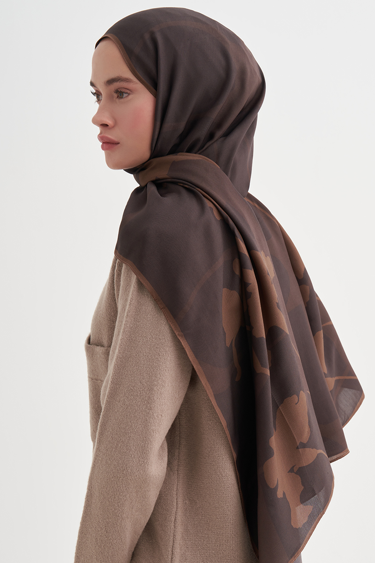 Vera Monogram Floş Şal Mocha