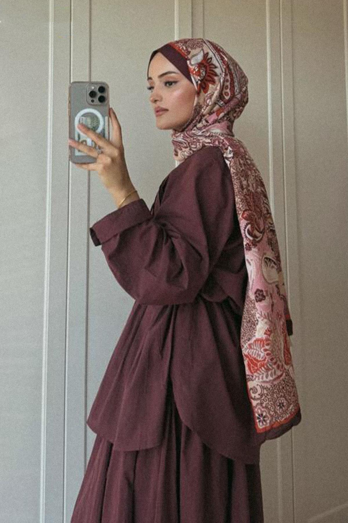 Ayşenur Koç'un Tercihi Royal Bordo Vela Floş Şal