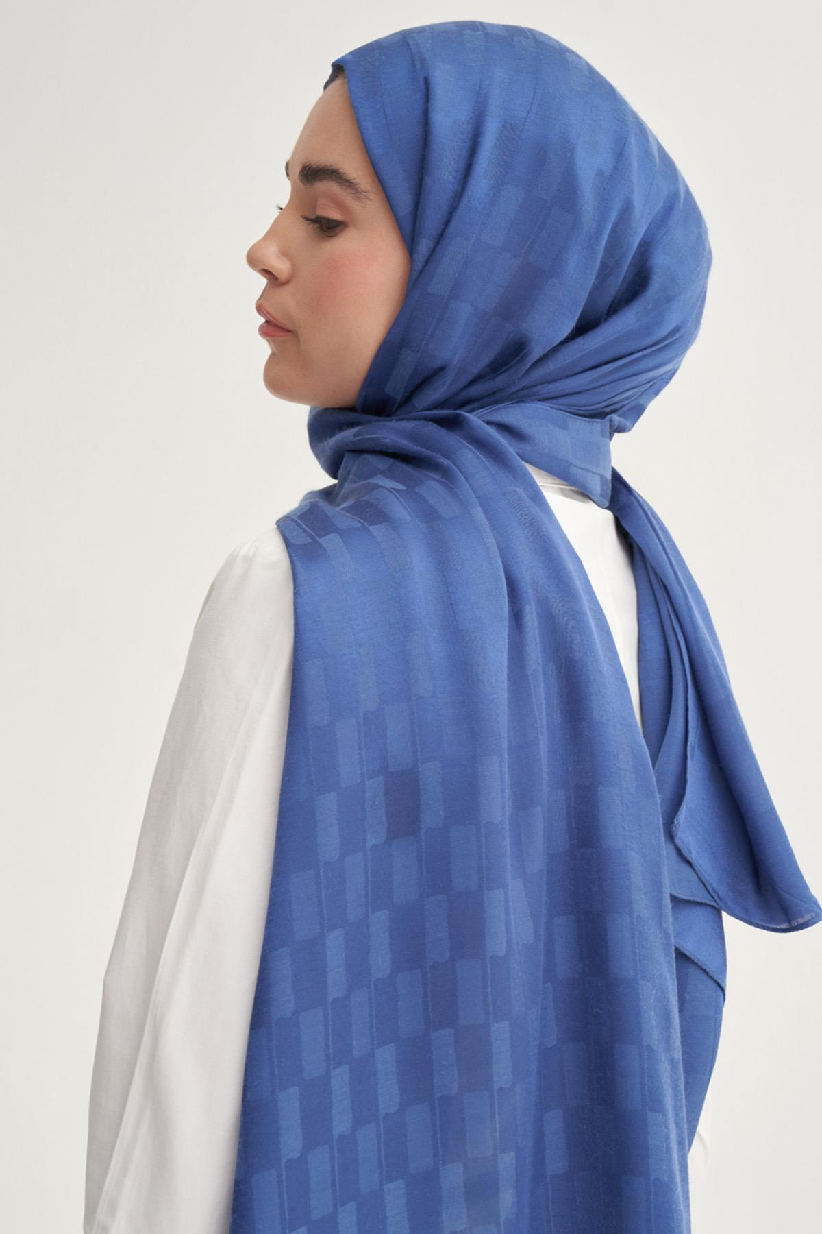 Küpçizgi Jakar İtalyan İpekli Şal İndigo