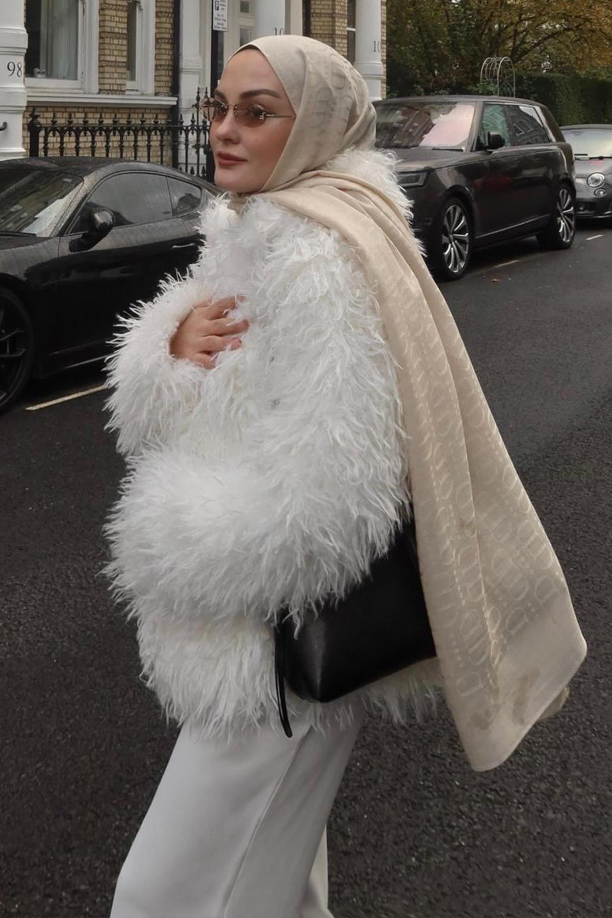 Aleyna Atalar'ın Tercihi Luxe Desen Liora Pamuk Şal Bej