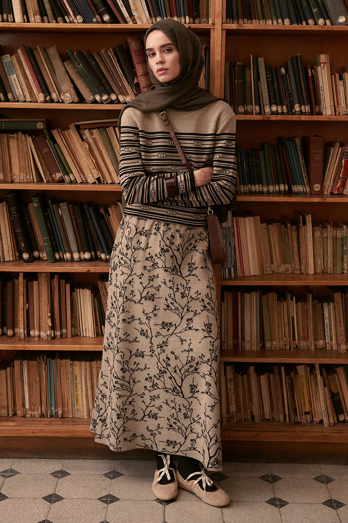 Exclusive Soft Desenli Triko Etekli Takım