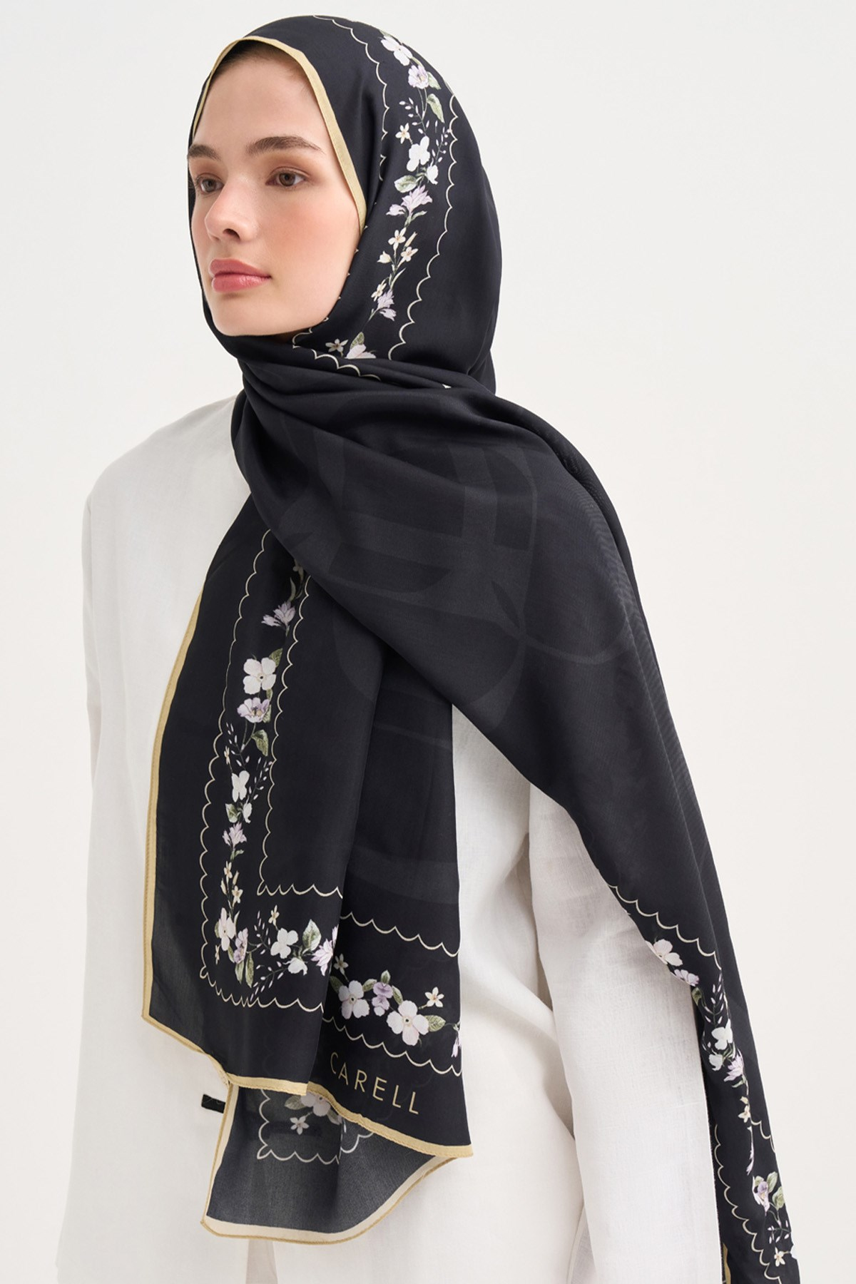 Serin Floş Şal Siyah