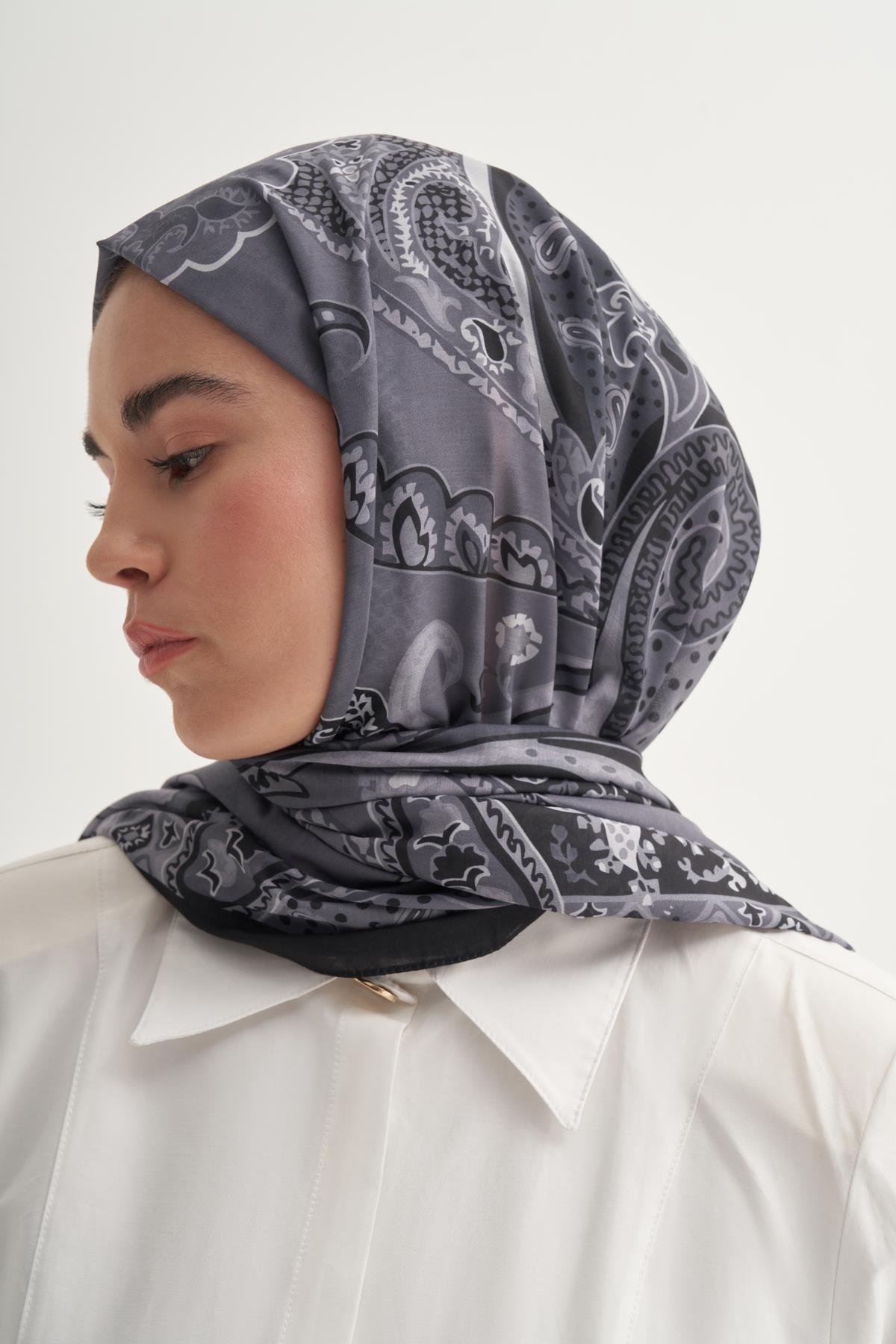 Liora Gri Nilla Pamuklu Şal