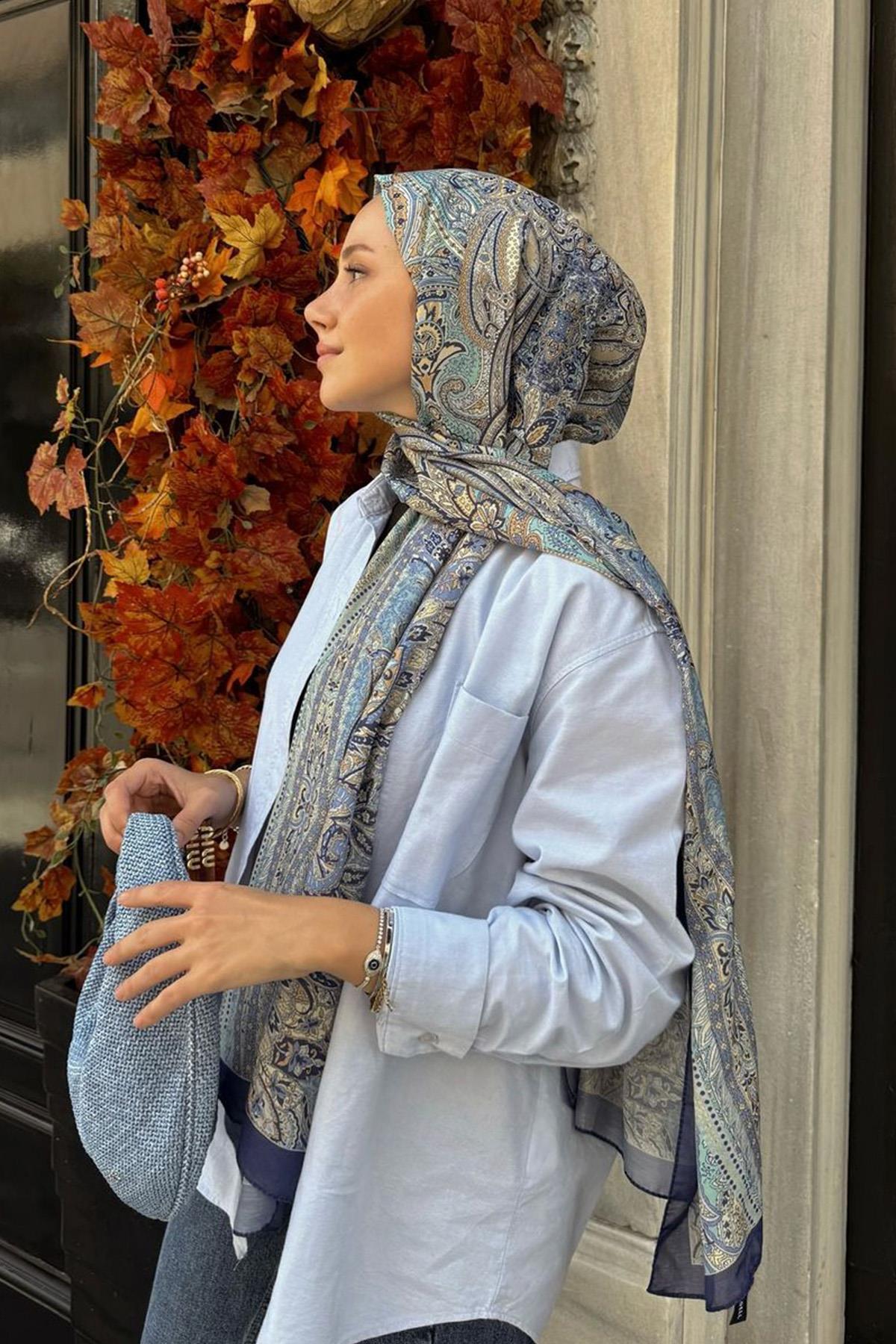 Feyza Hakyemez'in Tercihi Nilla Pamuklu Şal Cappadocia Mavi
