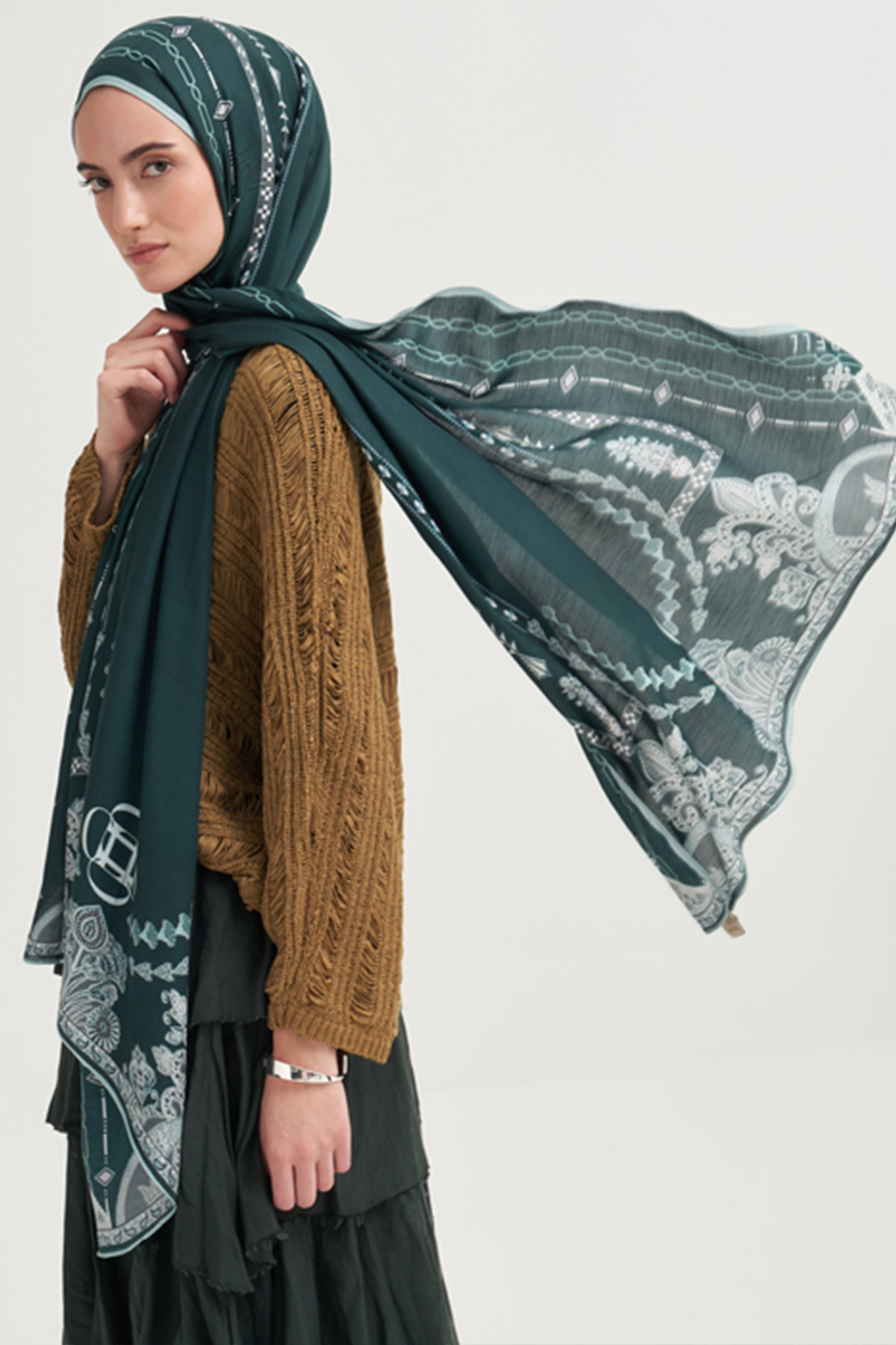 Saphira İncira Viskon Şal Zümrüt Yeşili