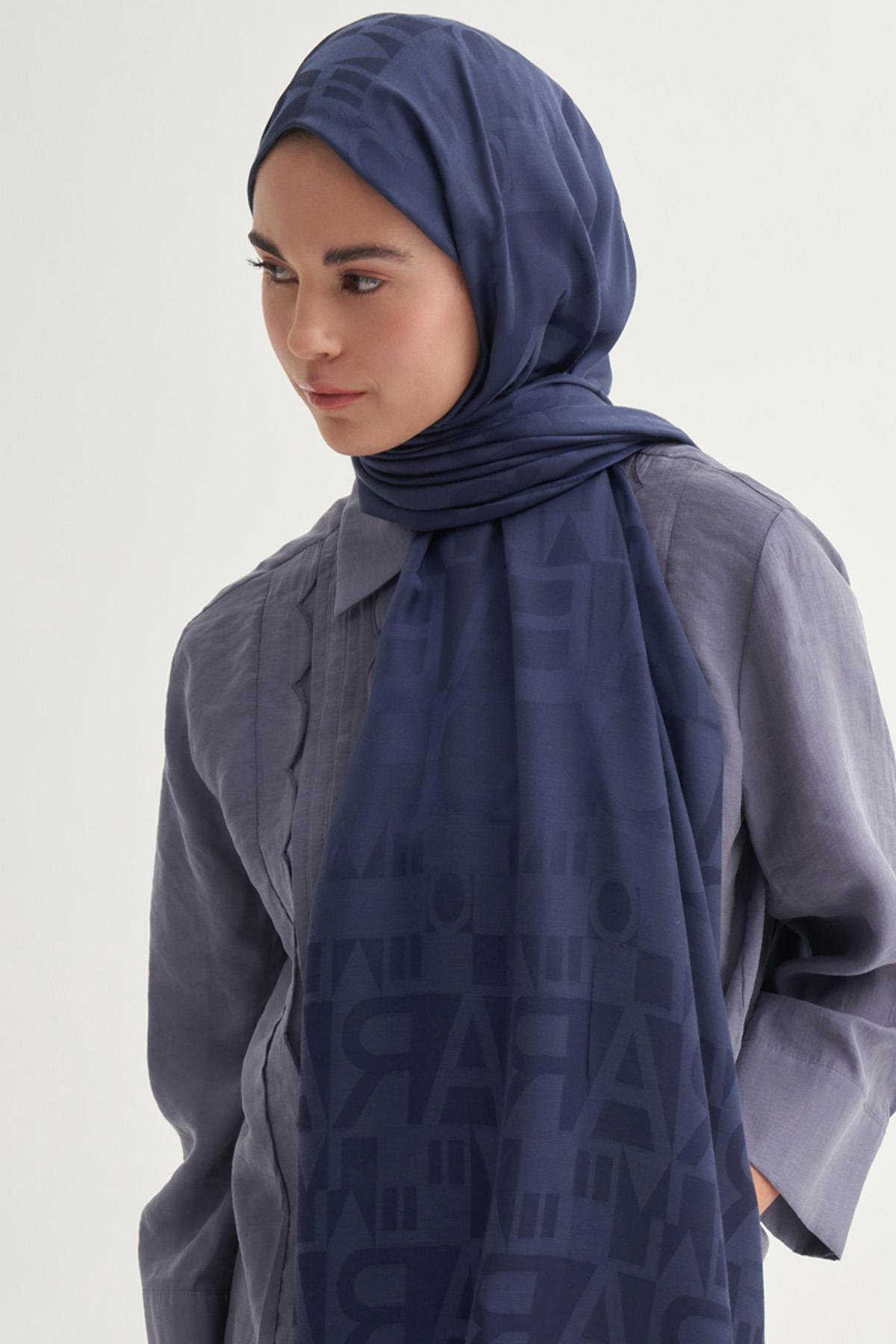 Yazı Desen Jakar İtalyan İpekli Şal Lacivert