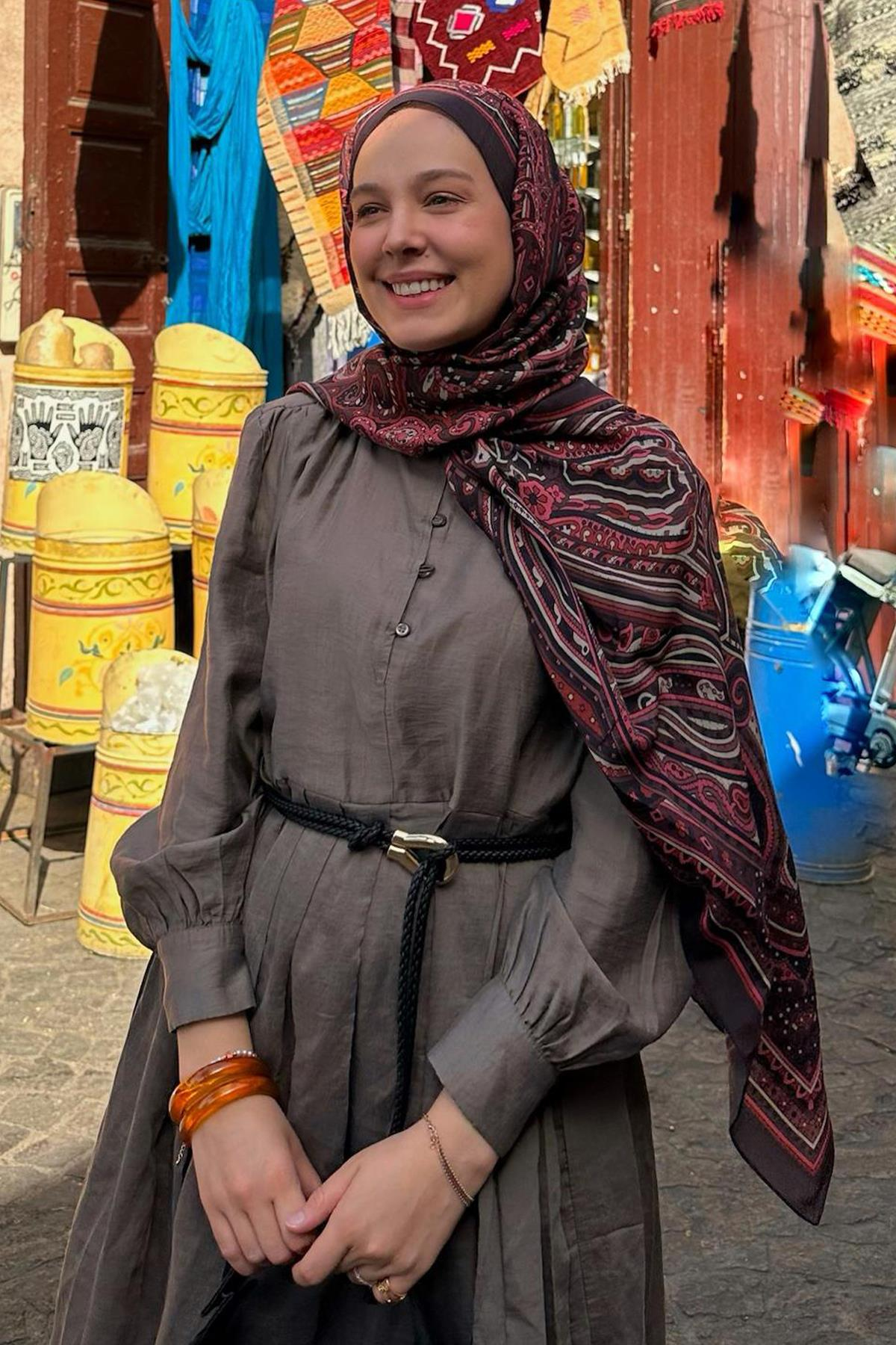 Rana Cesur'un Tercihi Sienna Bordo Nilla Pamuklu Şal