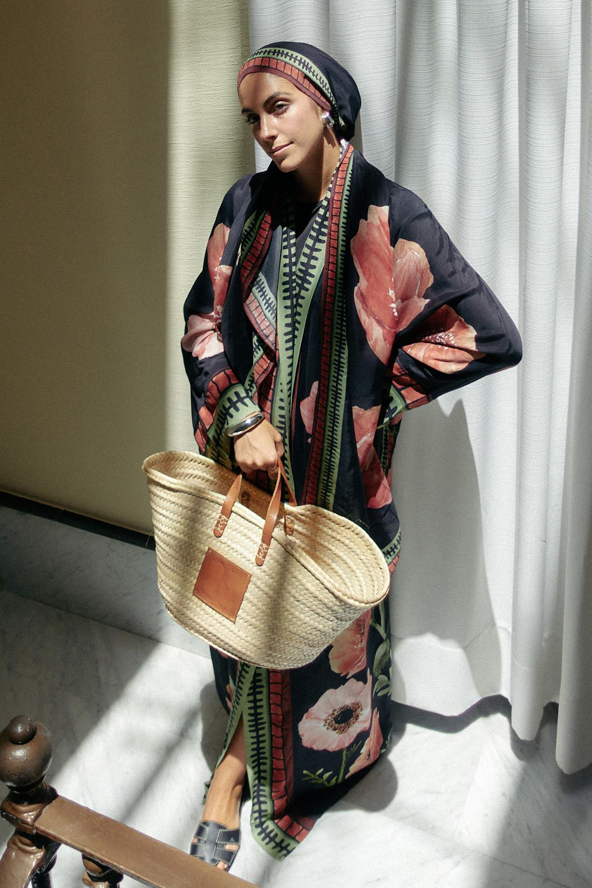 Roselle Floş Abaya Siyah