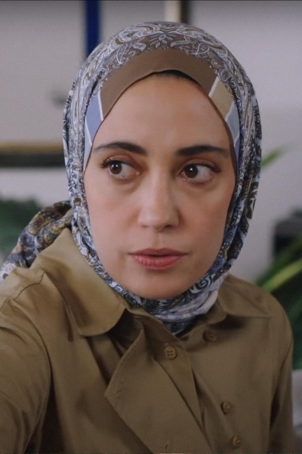 Kızılcık Şerbeti Nursema'nın Tercihi Ivory Lila Vela Floş Şal