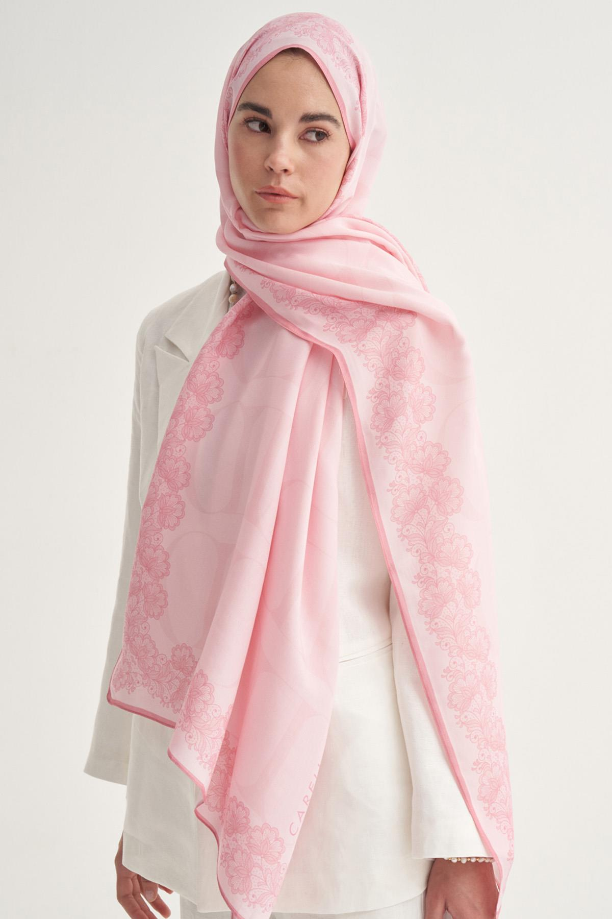 Floral Monogram Floş Şal Şeker Pembesi