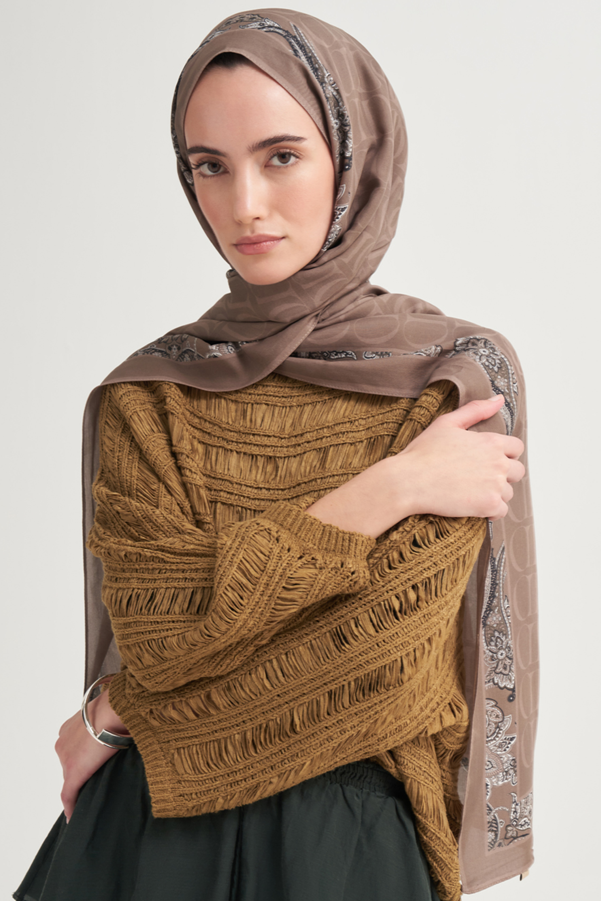 Sway Monogram Floş Şal Sütlü Kahve