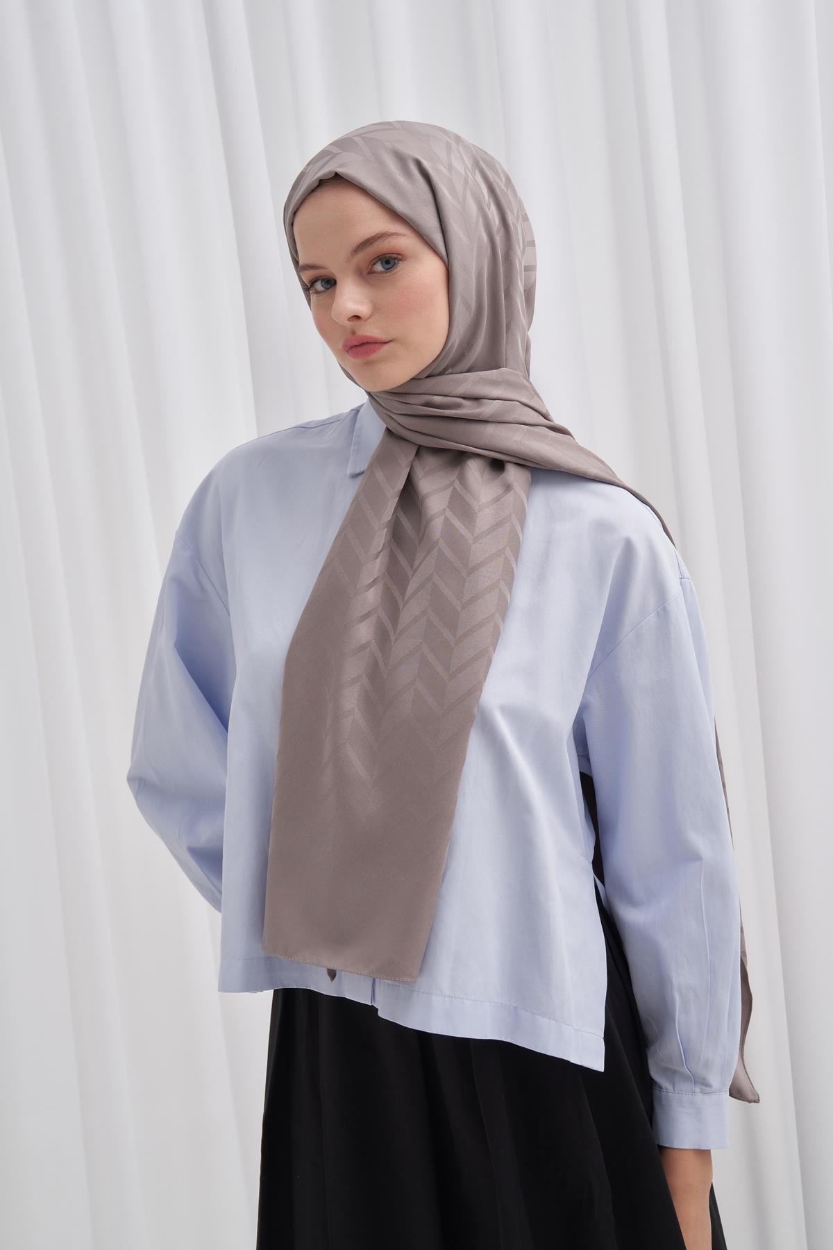 Baklava Desen Pamuk İpek Şal Küllü Gri