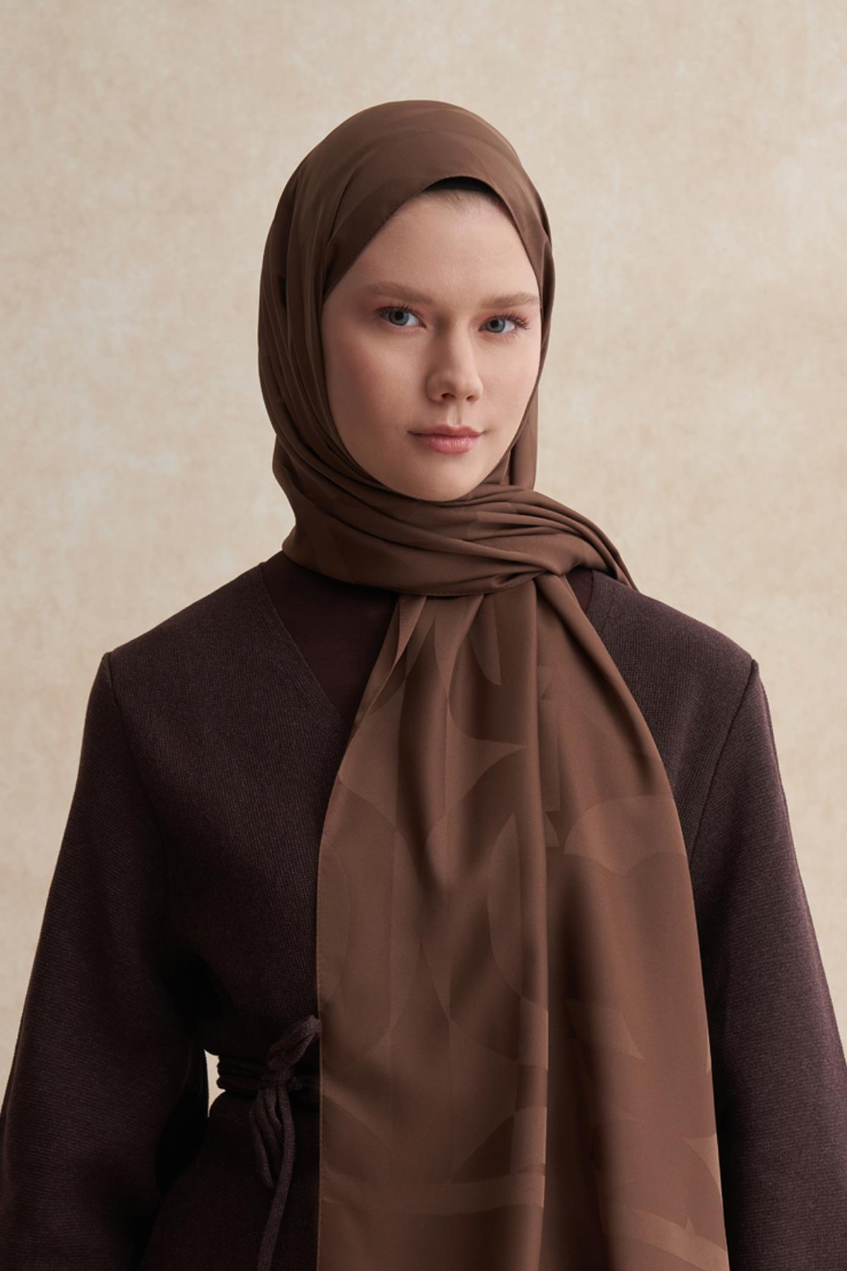 C Desen Monogram Pamuk İpek Şal Küllü Kahve