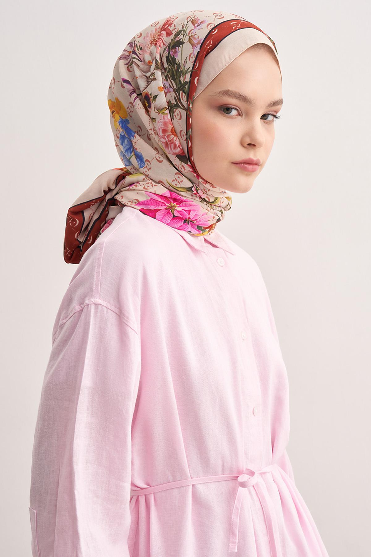 C Krem Monogram Floş Şal