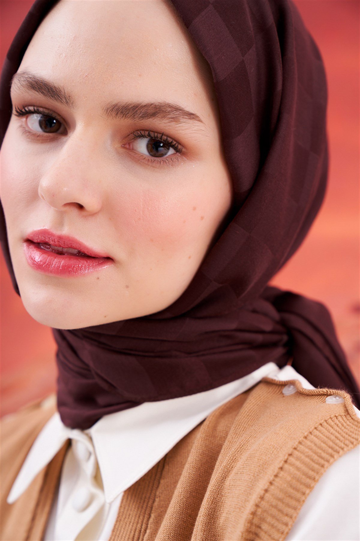 Dama Jakar İtalyan İpekli Şal Acı Kahve