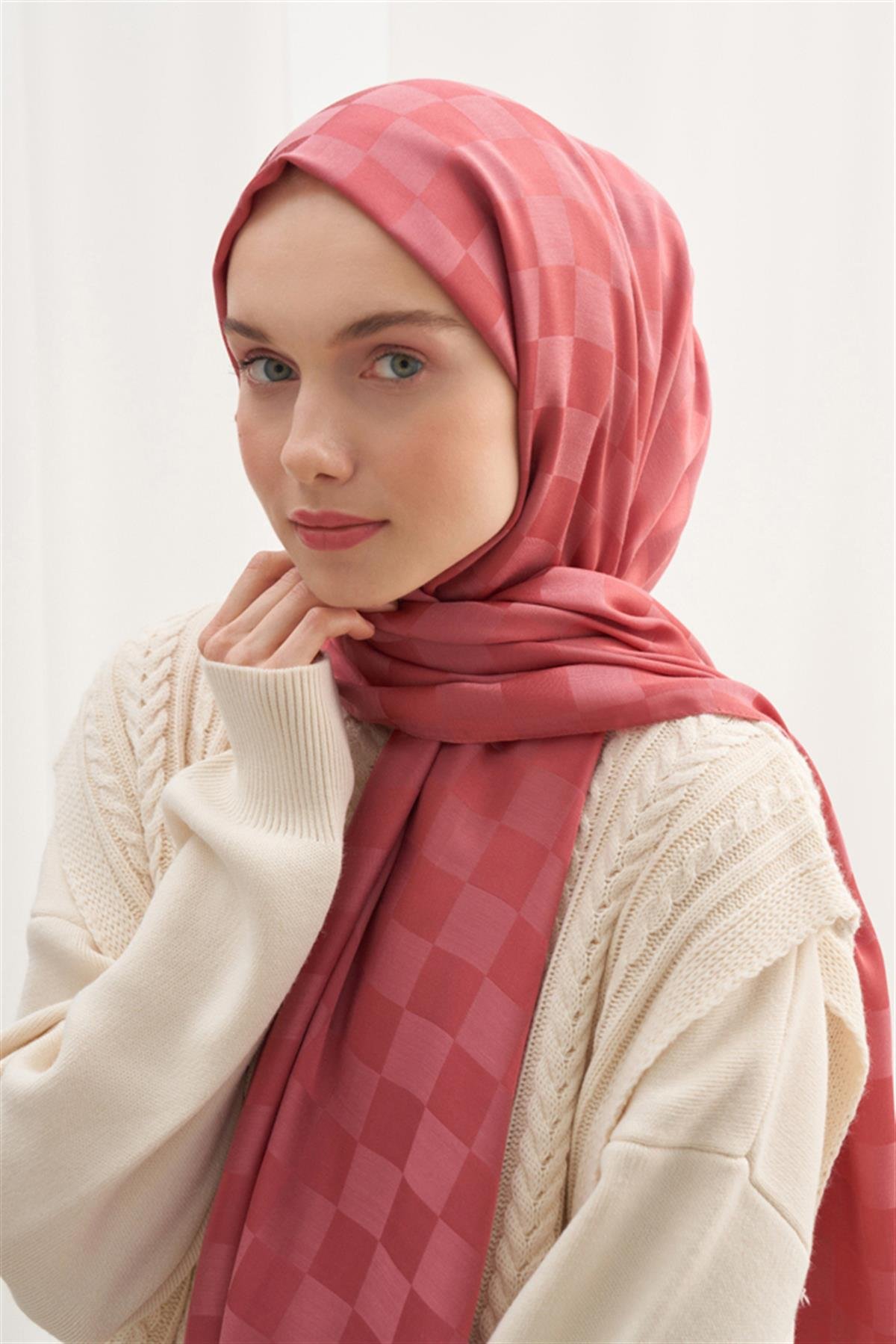 Dama Jakar İtalyan İpekli Şal Mercan