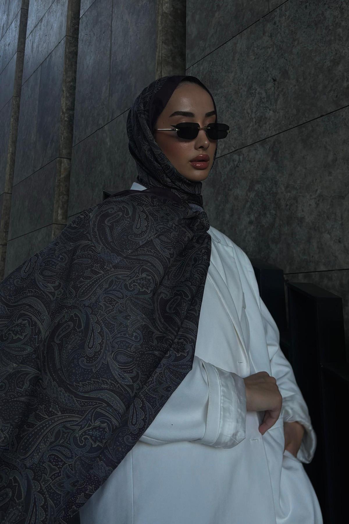 Elifnur Tak'ın Tercihi Nilla Pamuklu Şal Shades Kızıl