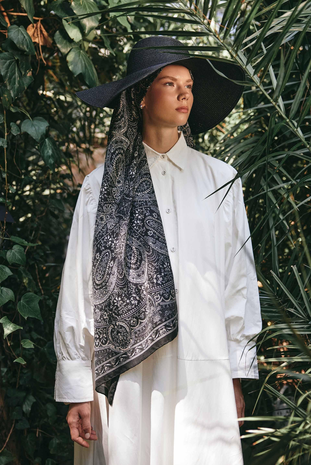 Ethnich Siyah Comfy İpek Şal