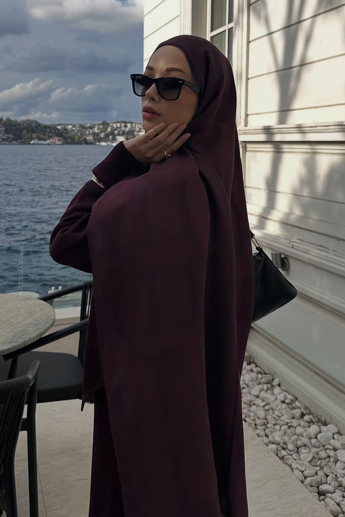Şuranur Bilgin'in Tercihi Floral Monogram Floş Şal Mürdüm