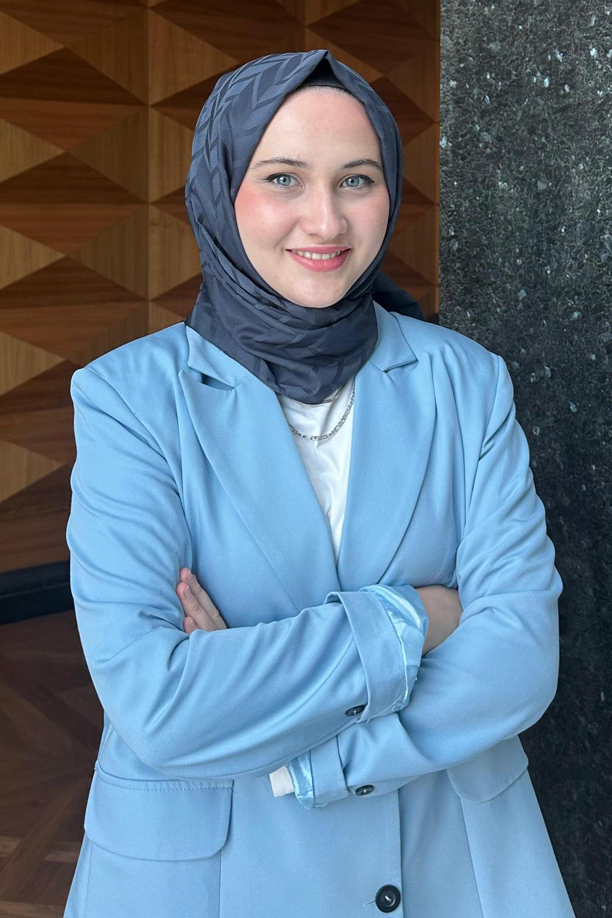 Hamide Coşkun'un Tercihi Baklava Desen Pamuk İpek Şal Antrasit